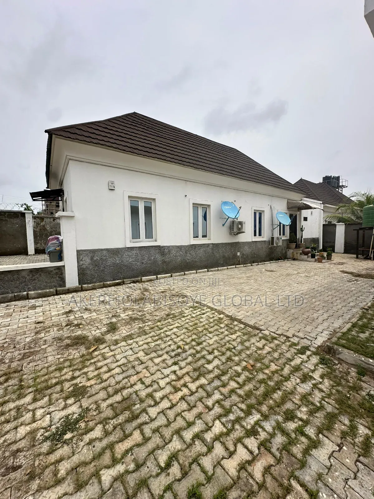 4bdrm Duplex in After Godab Estate for sale in Life Camp