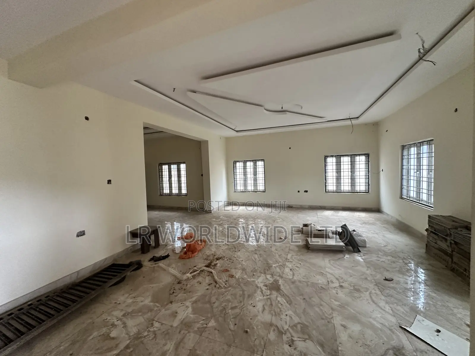 5bdrm Duplex in Lugbe District for rent in Lugbe District