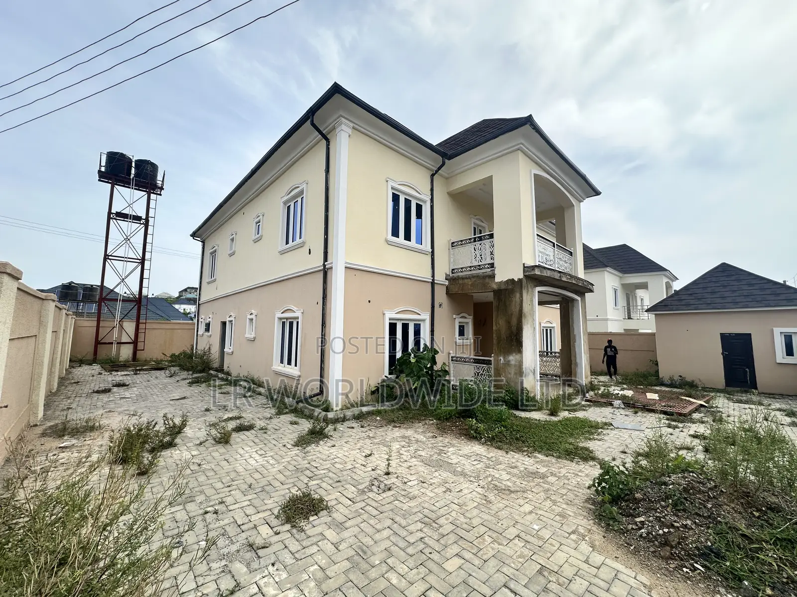 5bdrm Duplex in Lugbe District for rent in Lugbe District