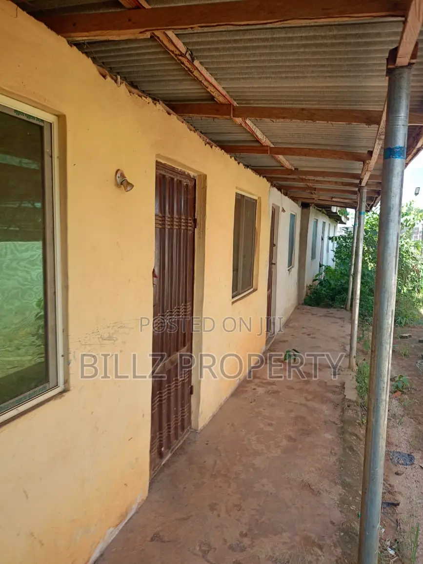 A Big Poultry for Sale in Ado-Odo/Ota
