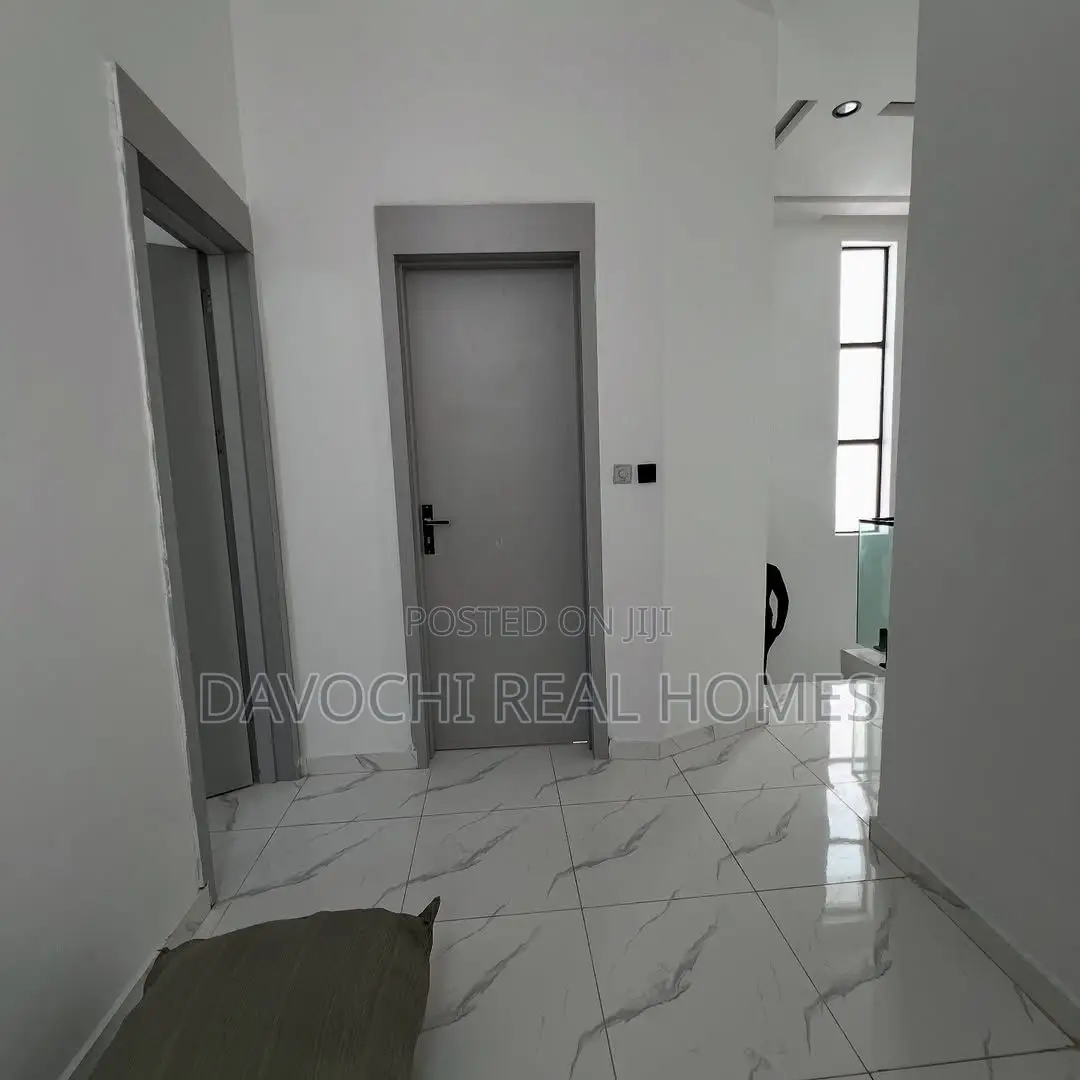 5bdrm Duplex in Ajah for rent in Ado / Ajah