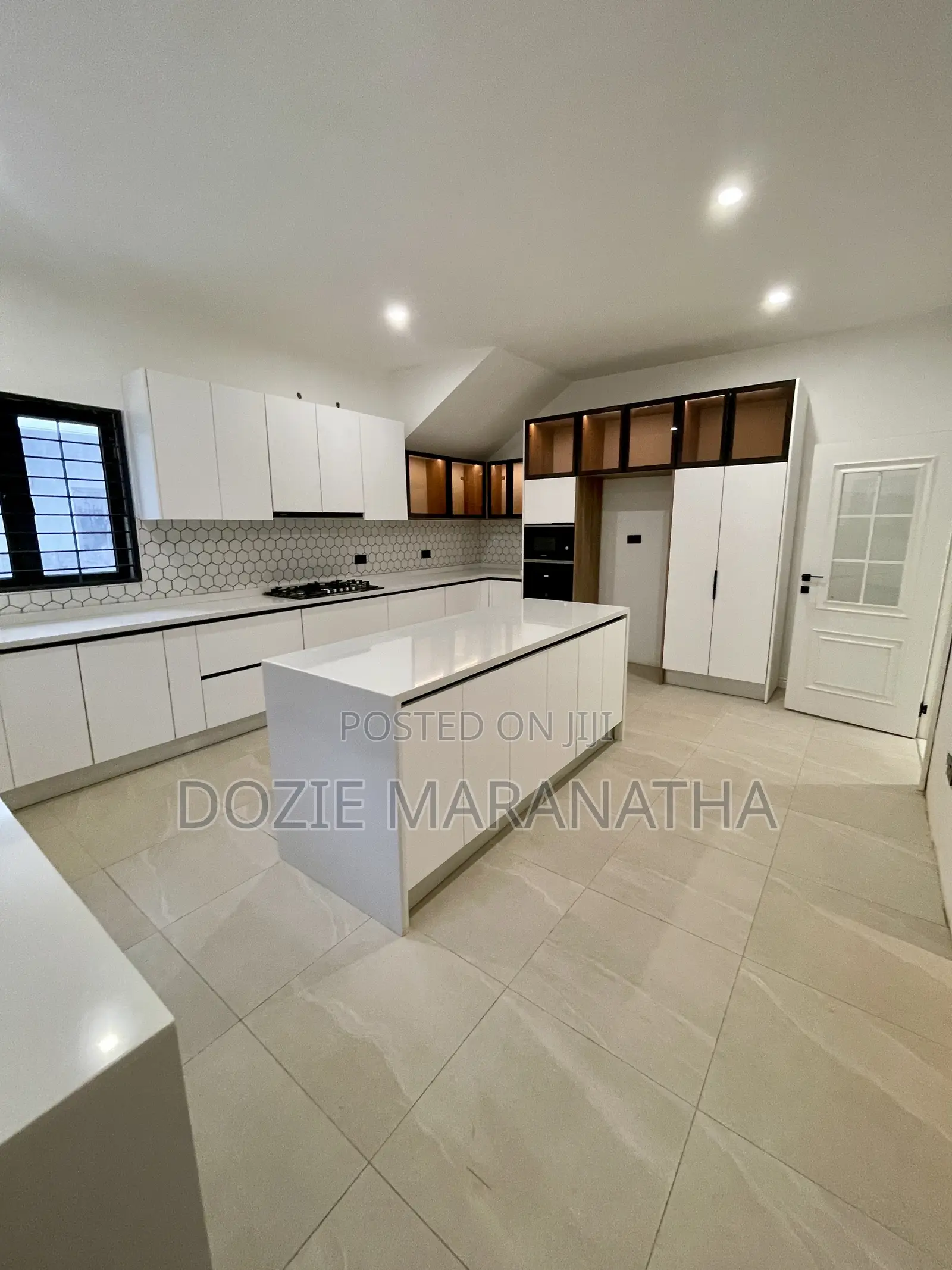 7bdrm House in Asokoro for sale in Asokoro