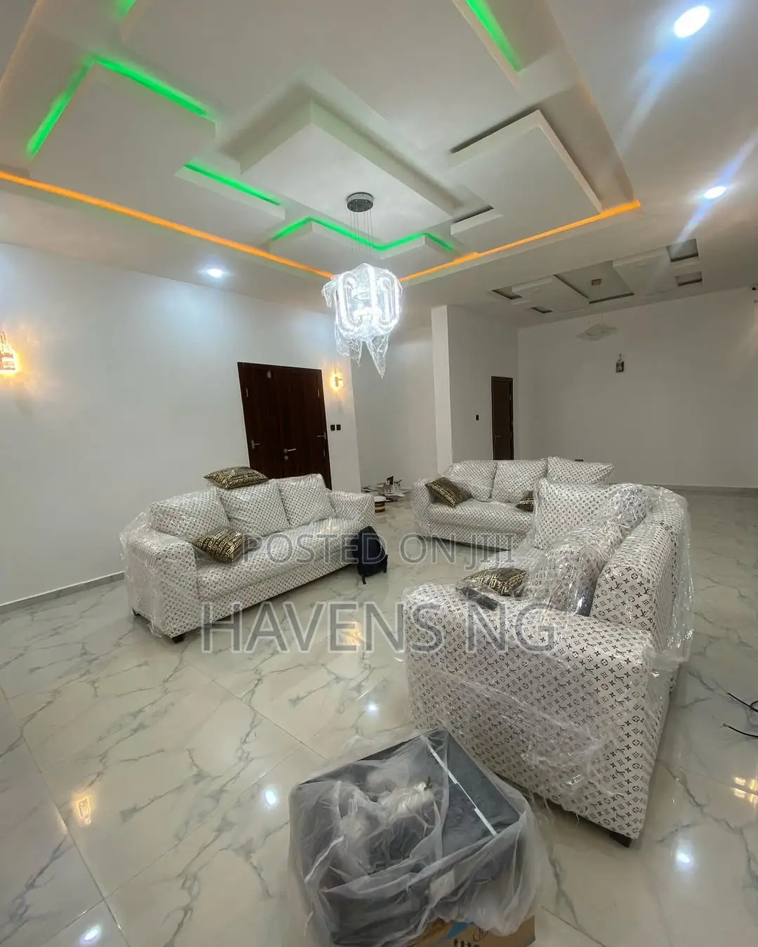 5bdrm Duplex in Woji for sale in Woji