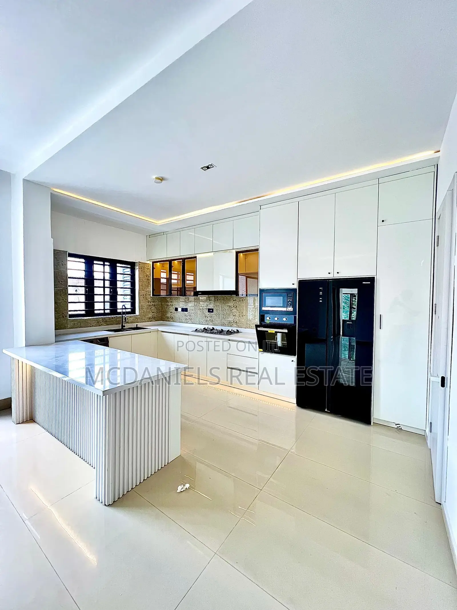 3bdrm Apartment in Lekki Phase 1 for sale in Lekki Phase 1