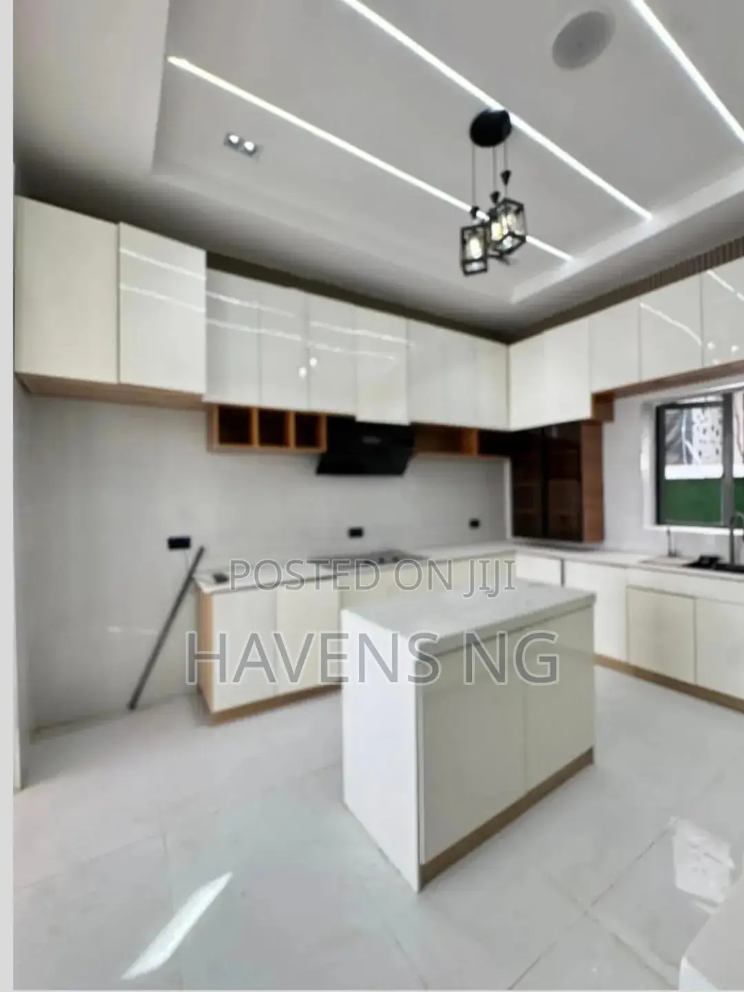 4bdrm Duplex in Ikota for sale in Ikota