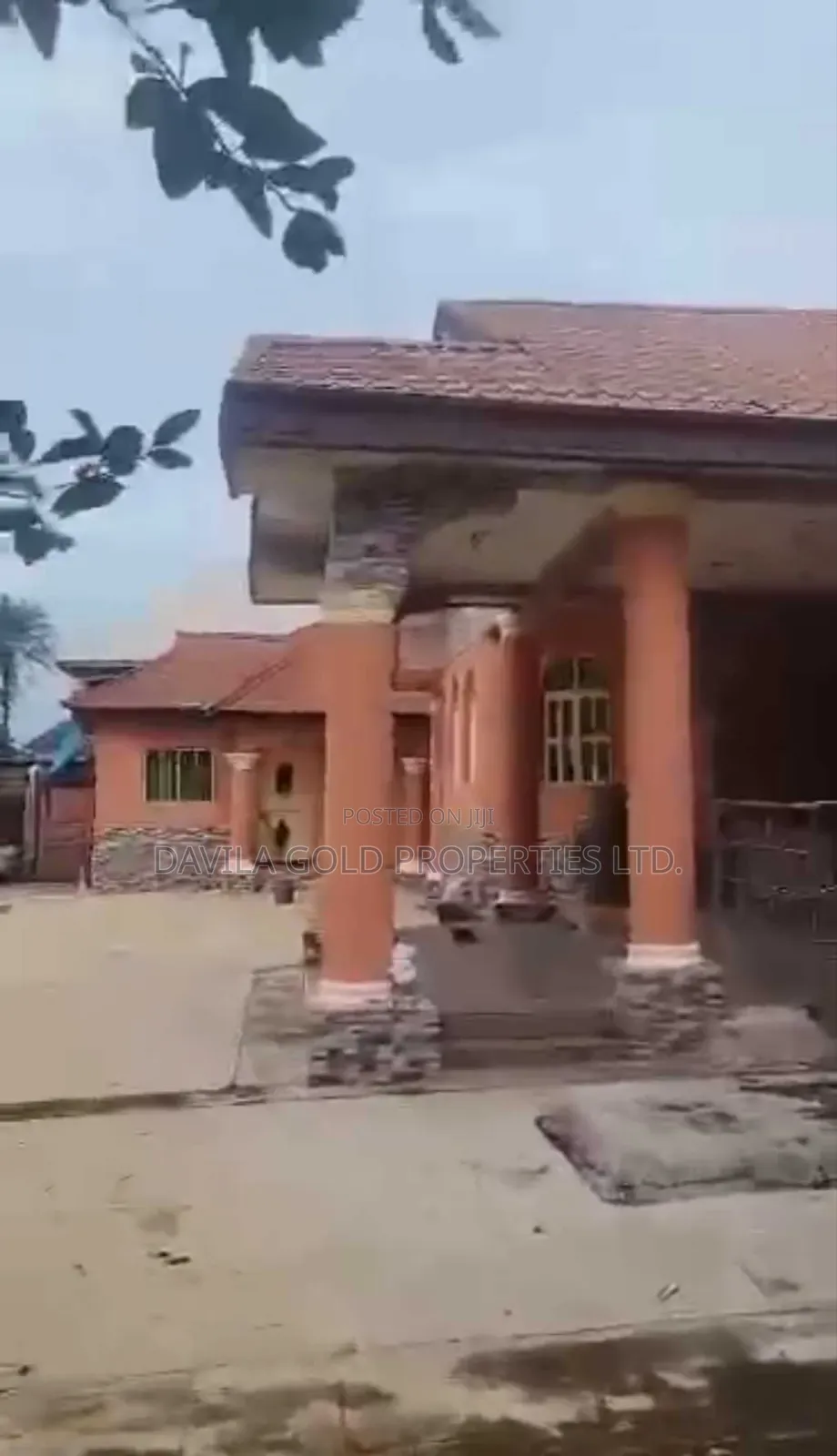 7bdrm Block of Flats in Benin City for sale in Benin City
