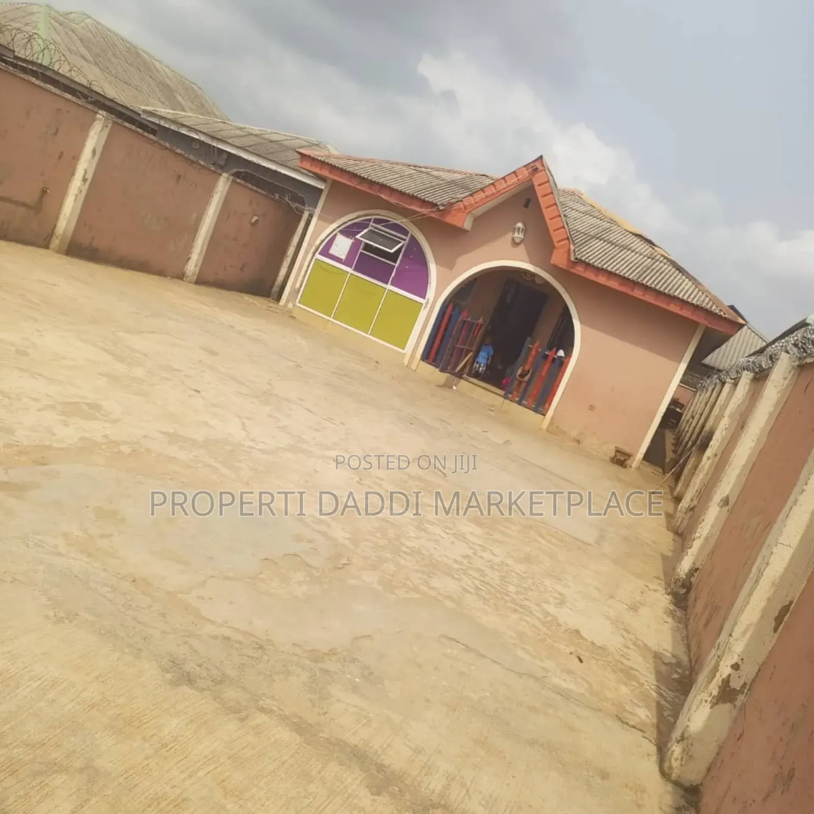 3bdrm Bungalow in Ayobo for sale in Ayobo