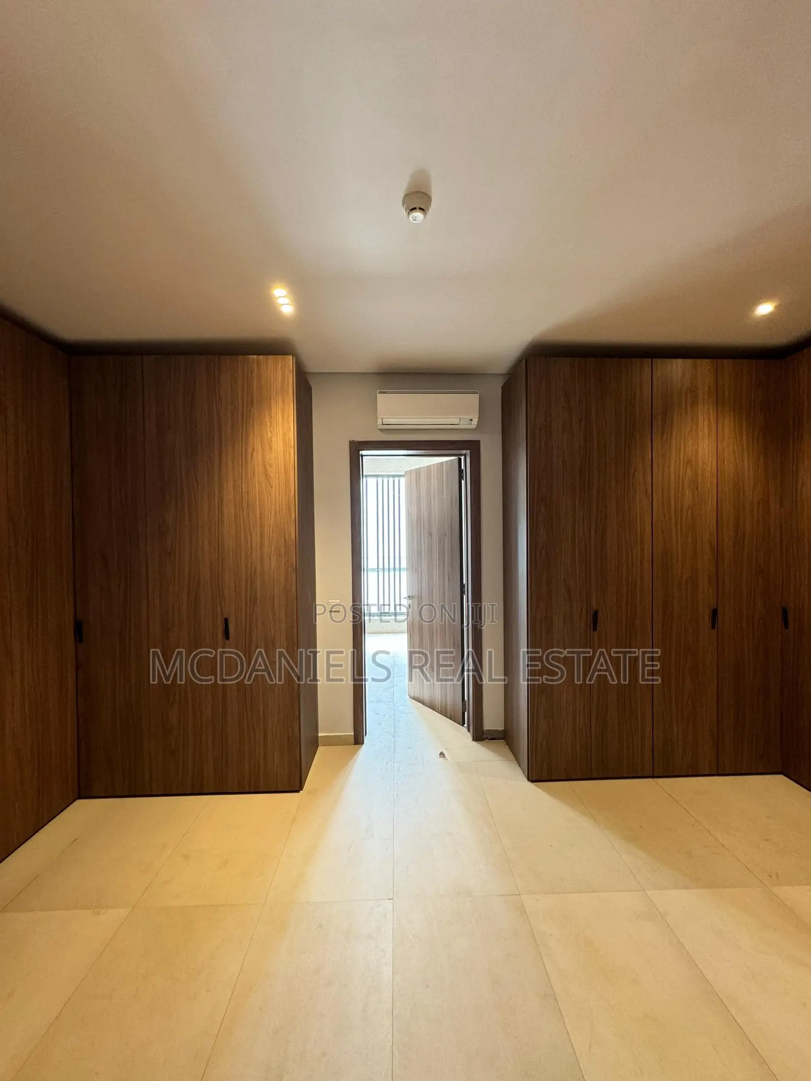 4bdrm Duplex in Banana Island for sale in Banana Island