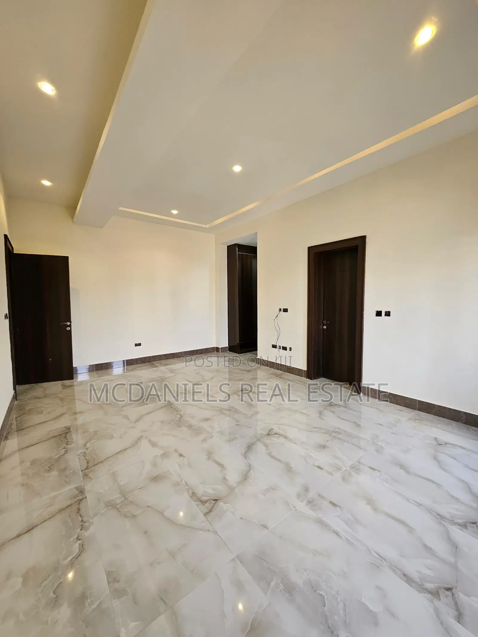 6bdrm Penthouse in Old Ikoyi for sale in Old Ikoyi