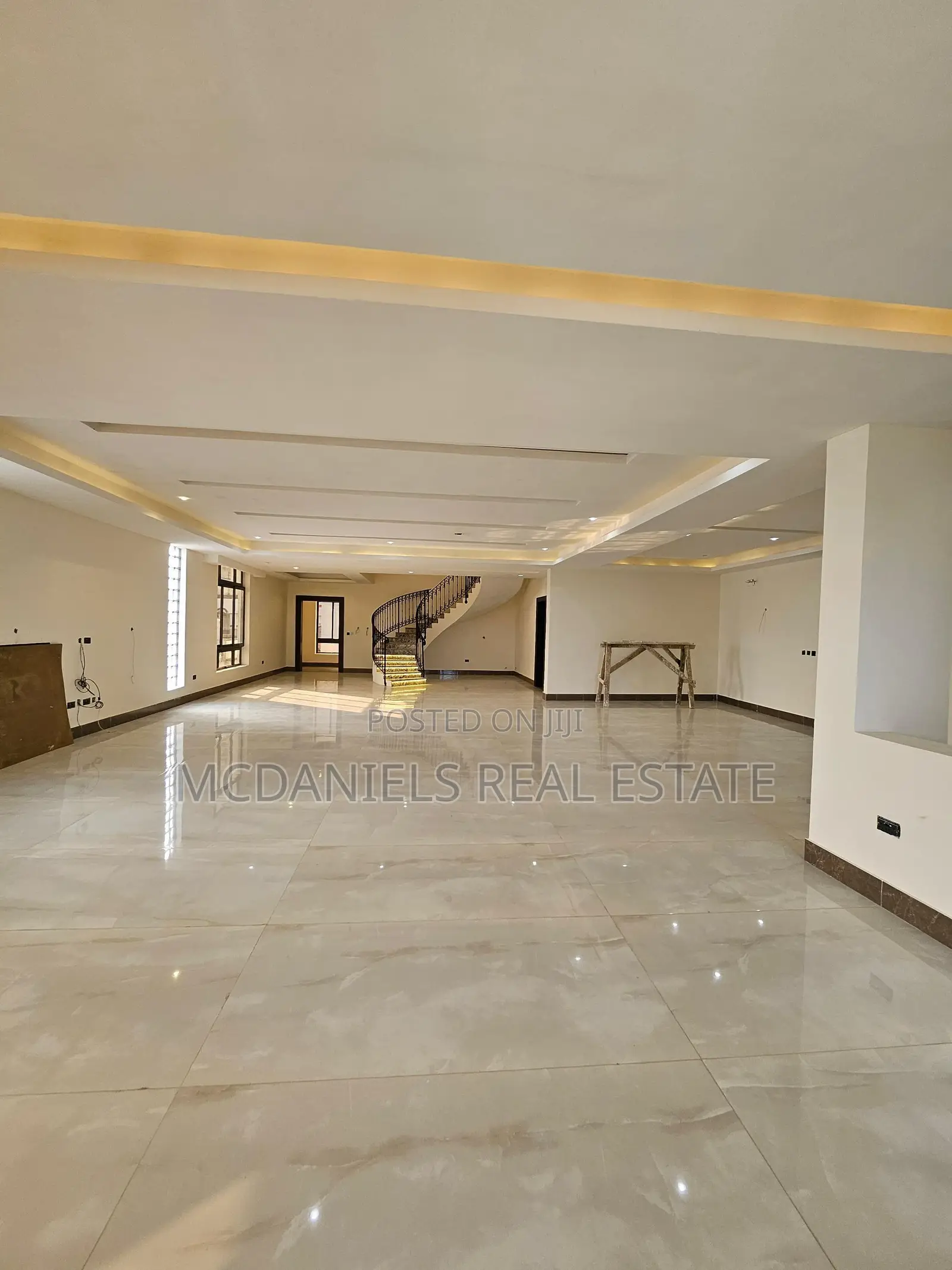 6bdrm Penthouse in Old Ikoyi for sale in Old Ikoyi