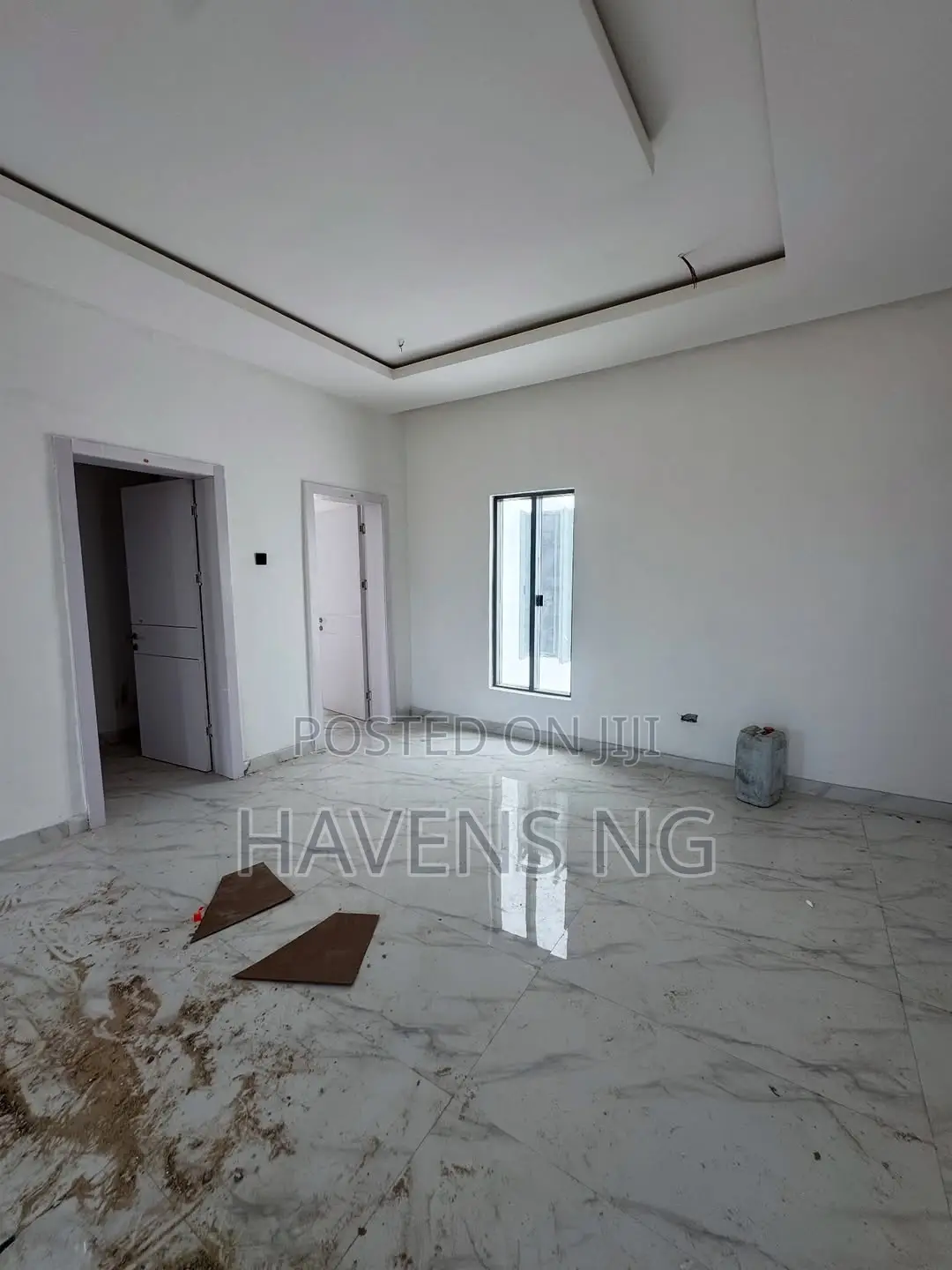 5bdrm Duplex in Osapa london for sale in Osapa london