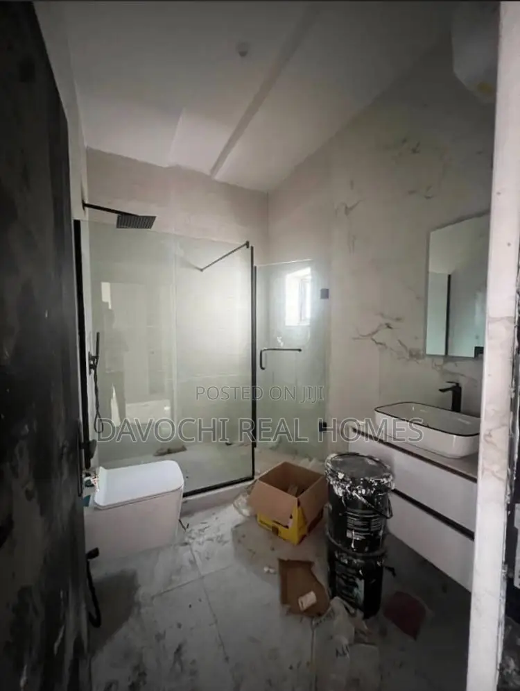 5bdrm Duplex in Osapa London for rent in Osapa london
