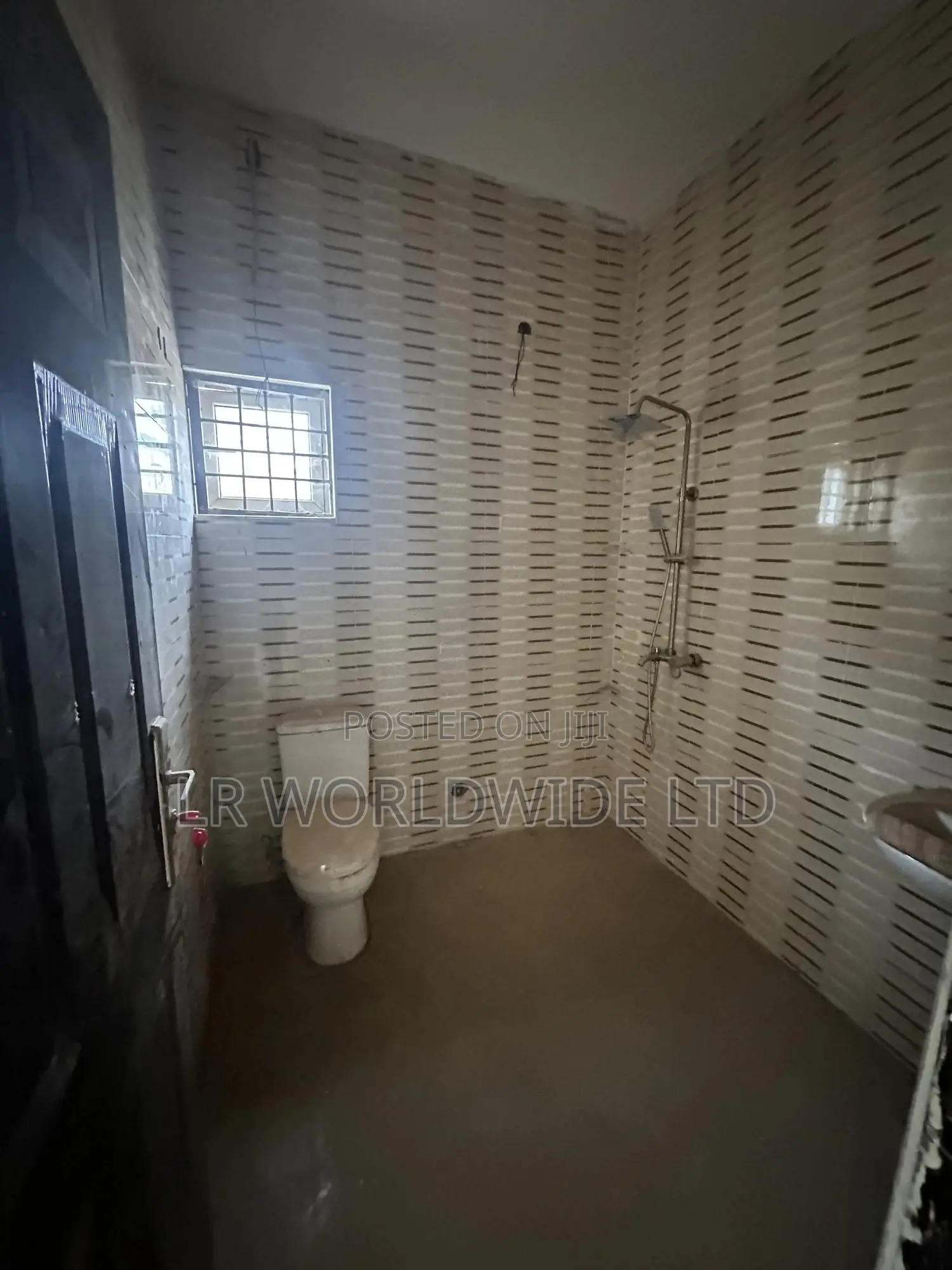 5bdrm Duplex in Lugbe District for rent in Lugbe District