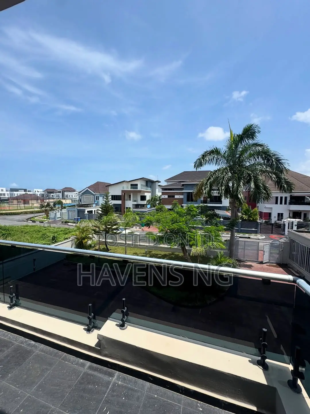 5bdrm Duplex in Osapa london for sale in Osapa london