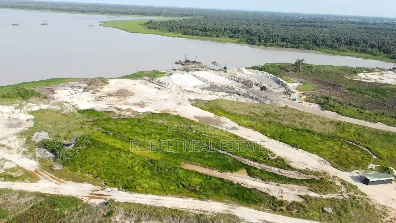 Lagoon Front Plots in Elerangbe