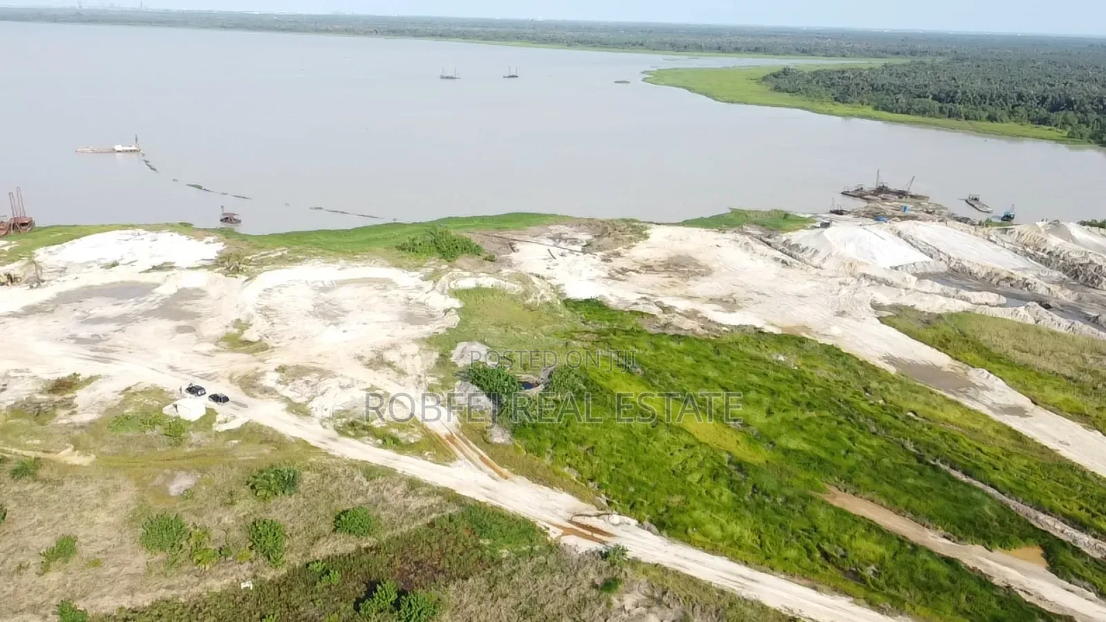 Lagoon Front Plots in Elerangbe