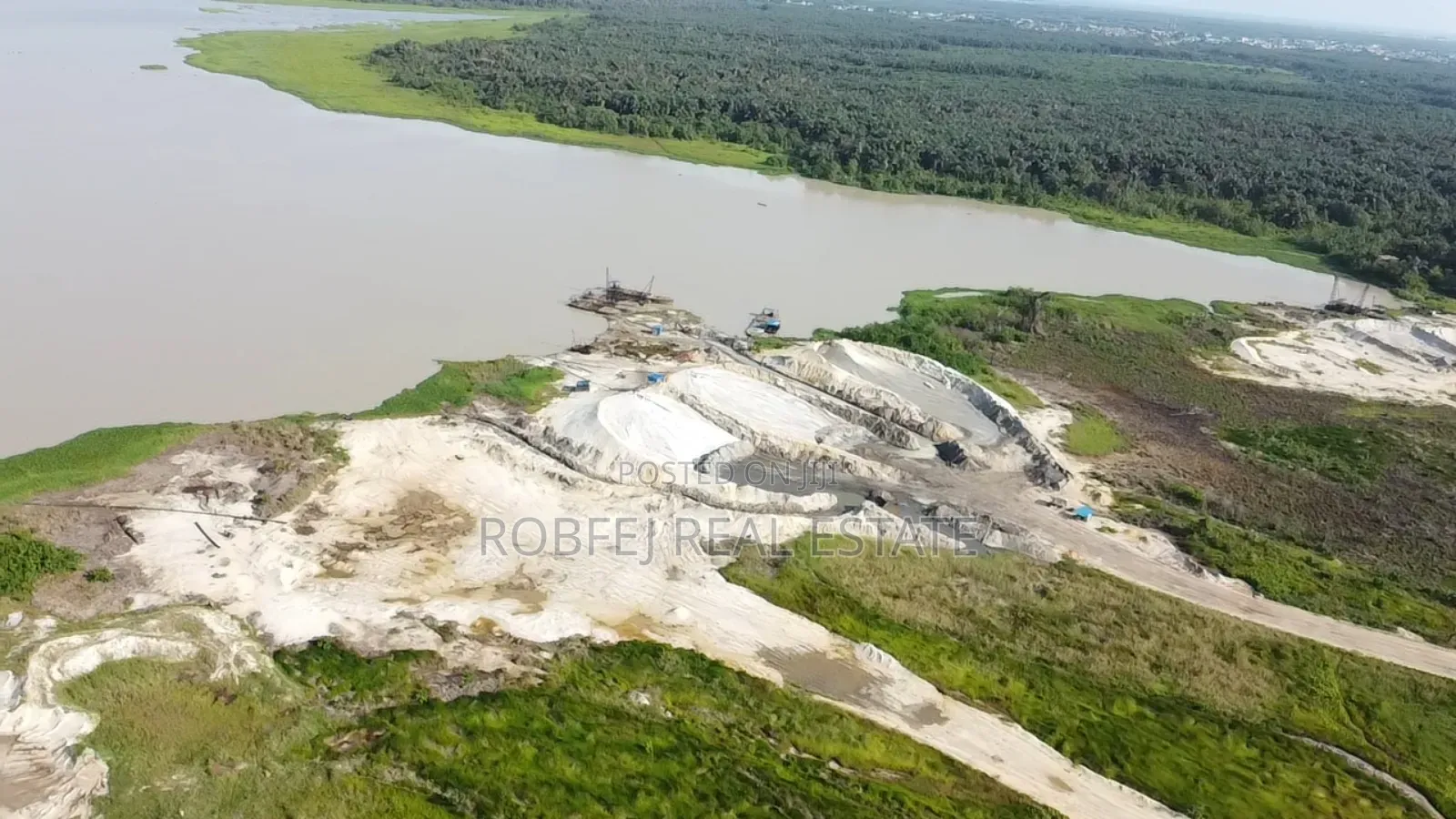 Lagoon Front Plots in Elerangbe