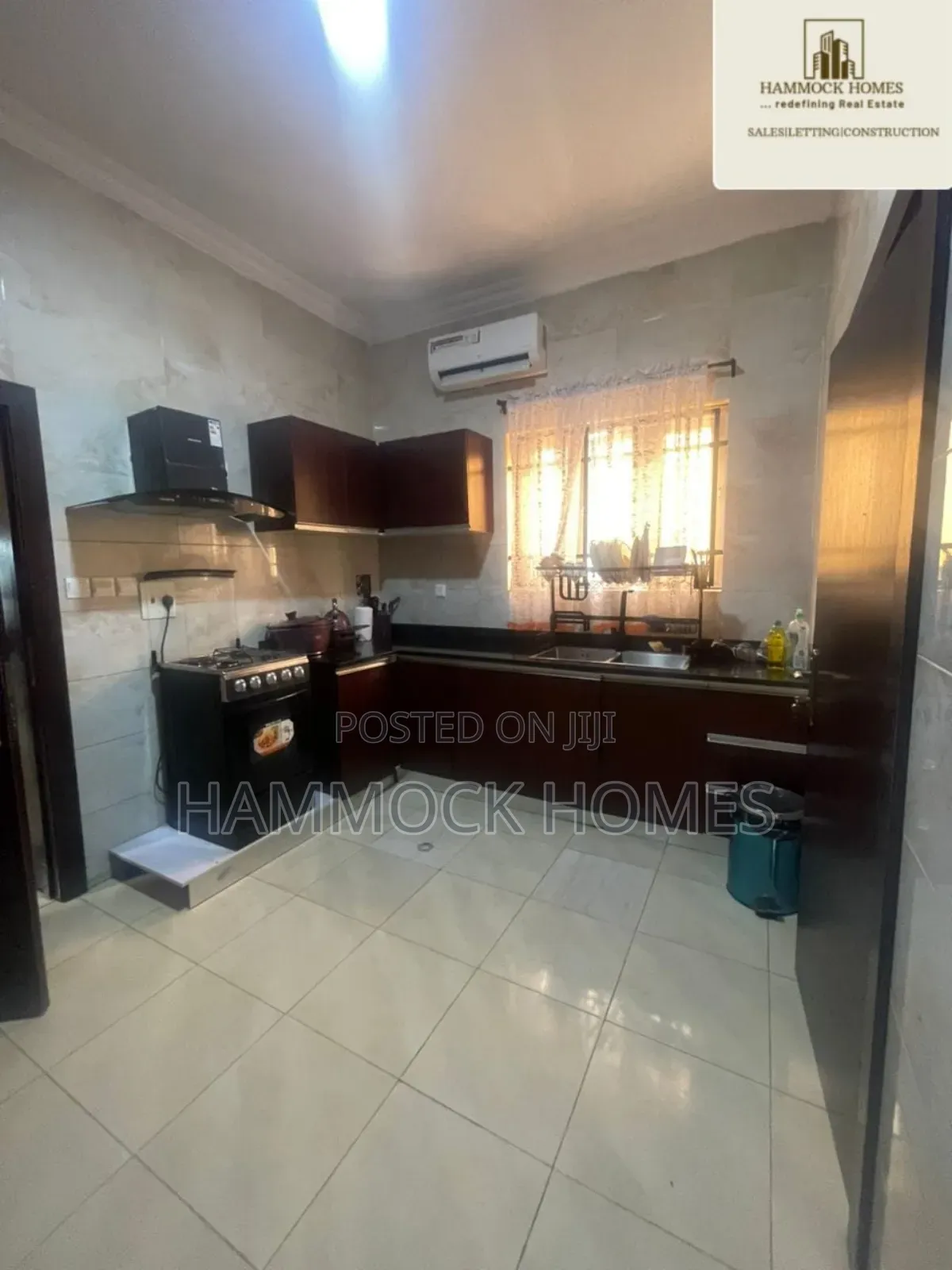 Furnished 5bdrm Duplex in Agodi Gra for sale in Agodi