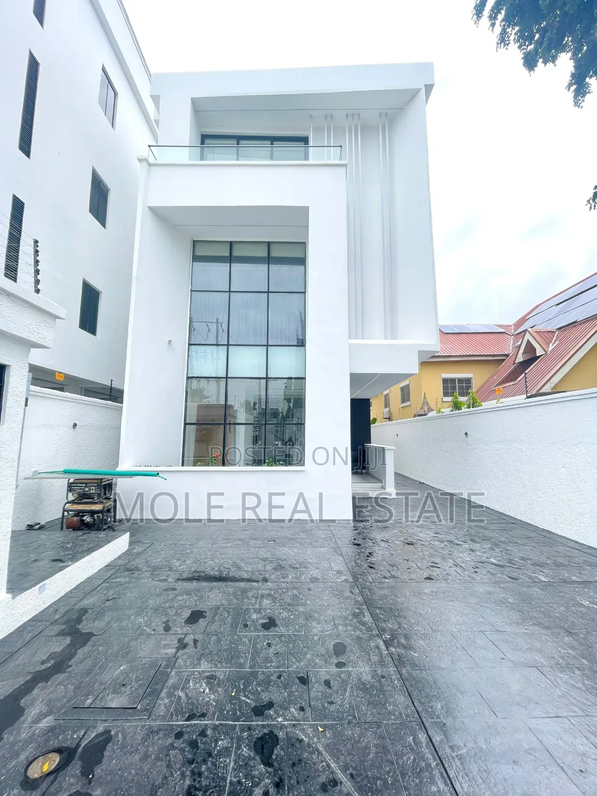 Furnished 4bdrm Duplex in Leki, Lekki Phase 1 for sale in Lekki Phase 1