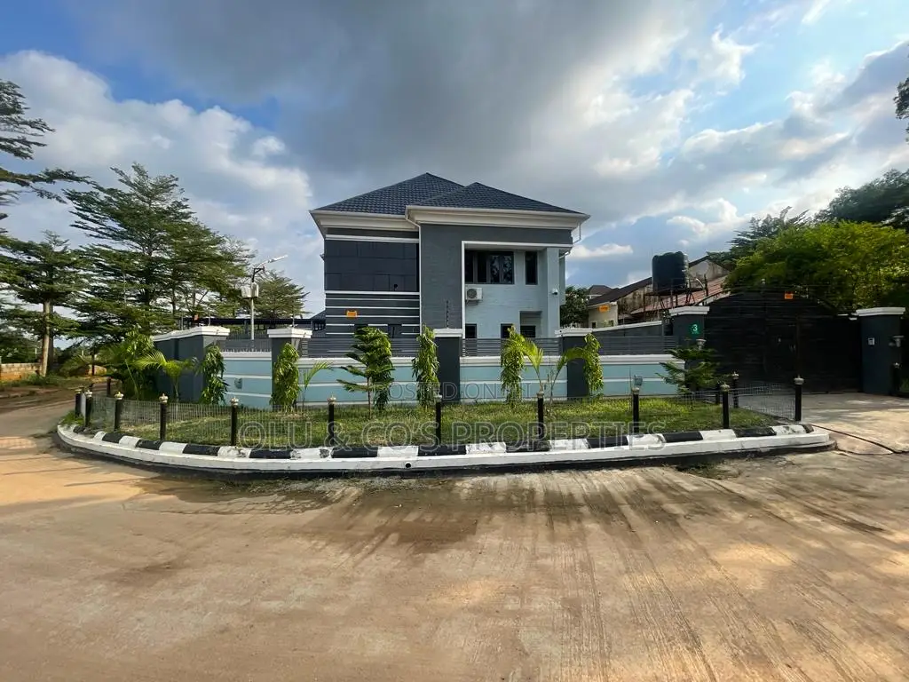 Furnished 5bdrm Duplex in Citec/Mbora for sale in Mbora