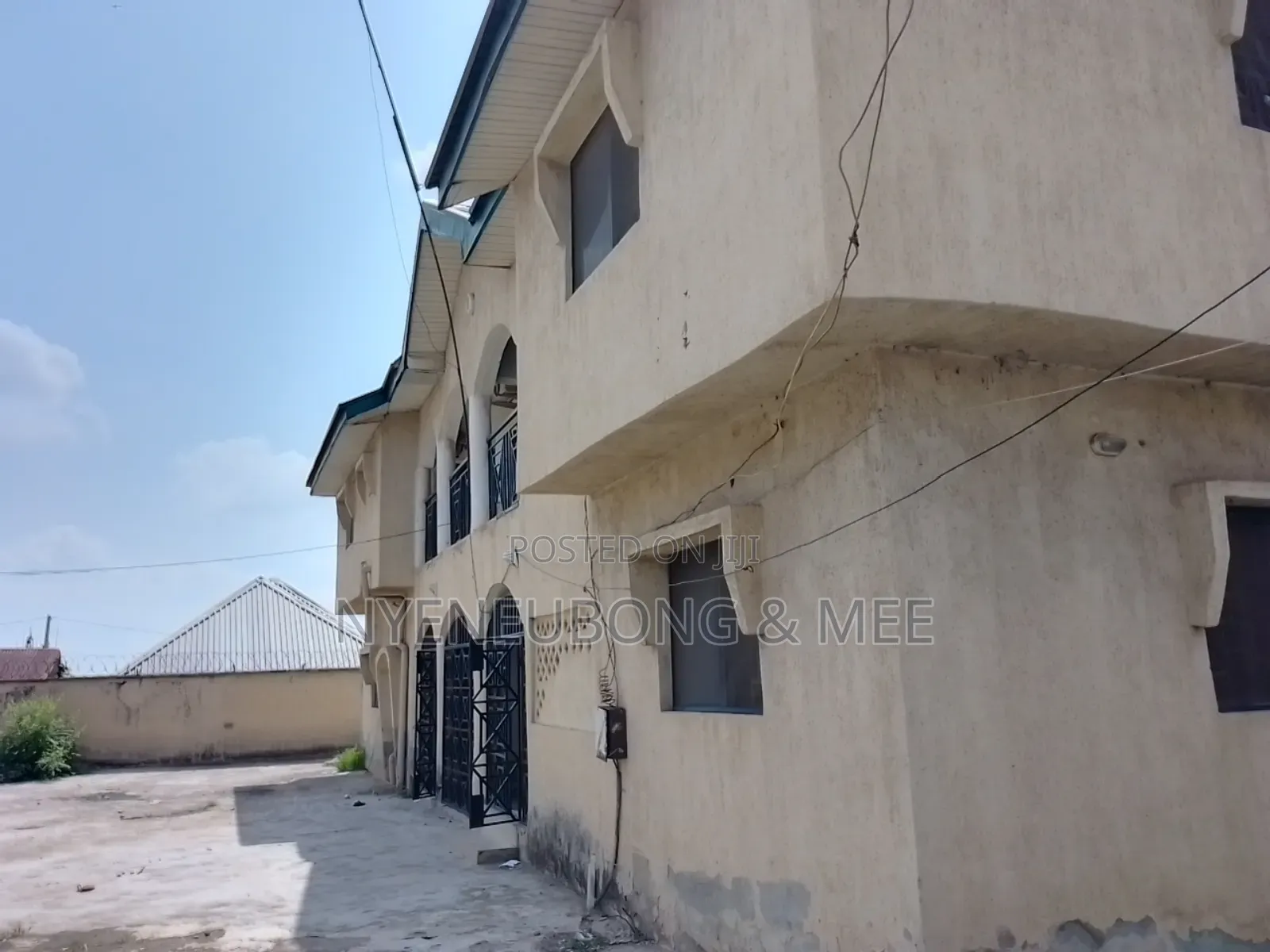 3bdrm Block of Flats in Mararaba for sale in Mararaba
