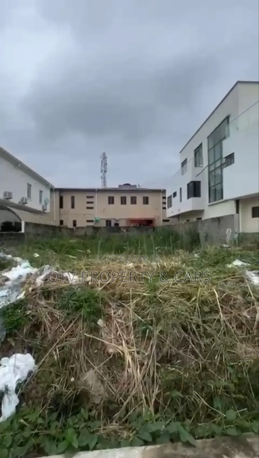 For Sale!! 800sqm of Land Inside Megamound Estate, Ikota in Ikota