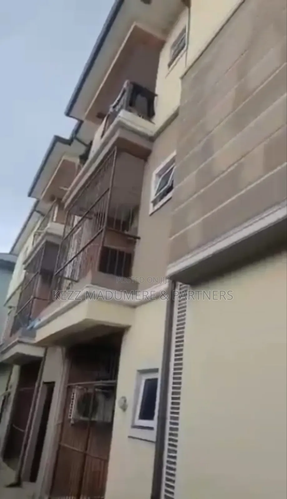 6bdrm Block of Flats in Woji , Port Harcourt for sale in Port-Harcourt