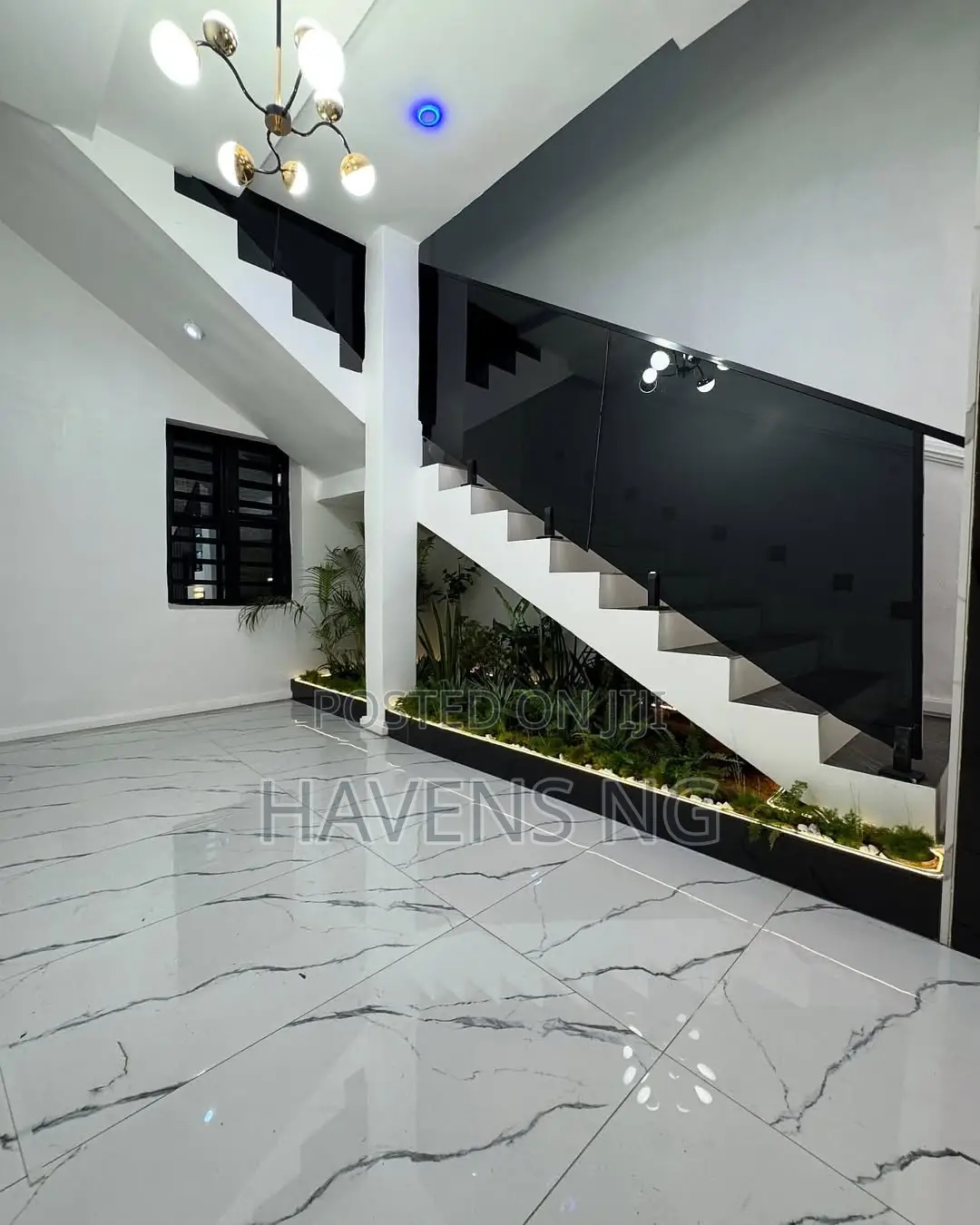 4bdrm Duplex in Eneka for sale in Eneka