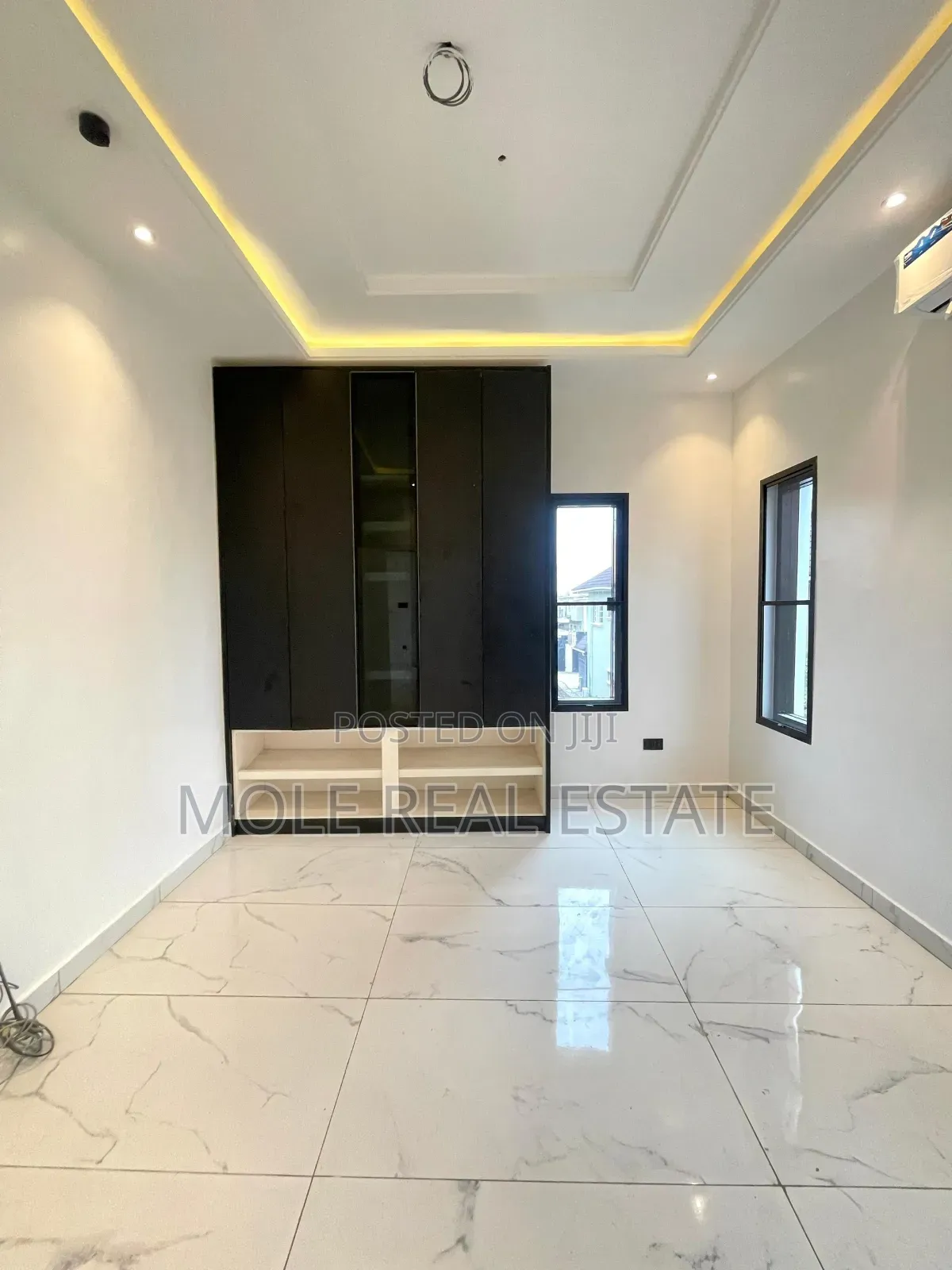Furnished 4bdrm Duplex in Allen for sale in Allen Avenue