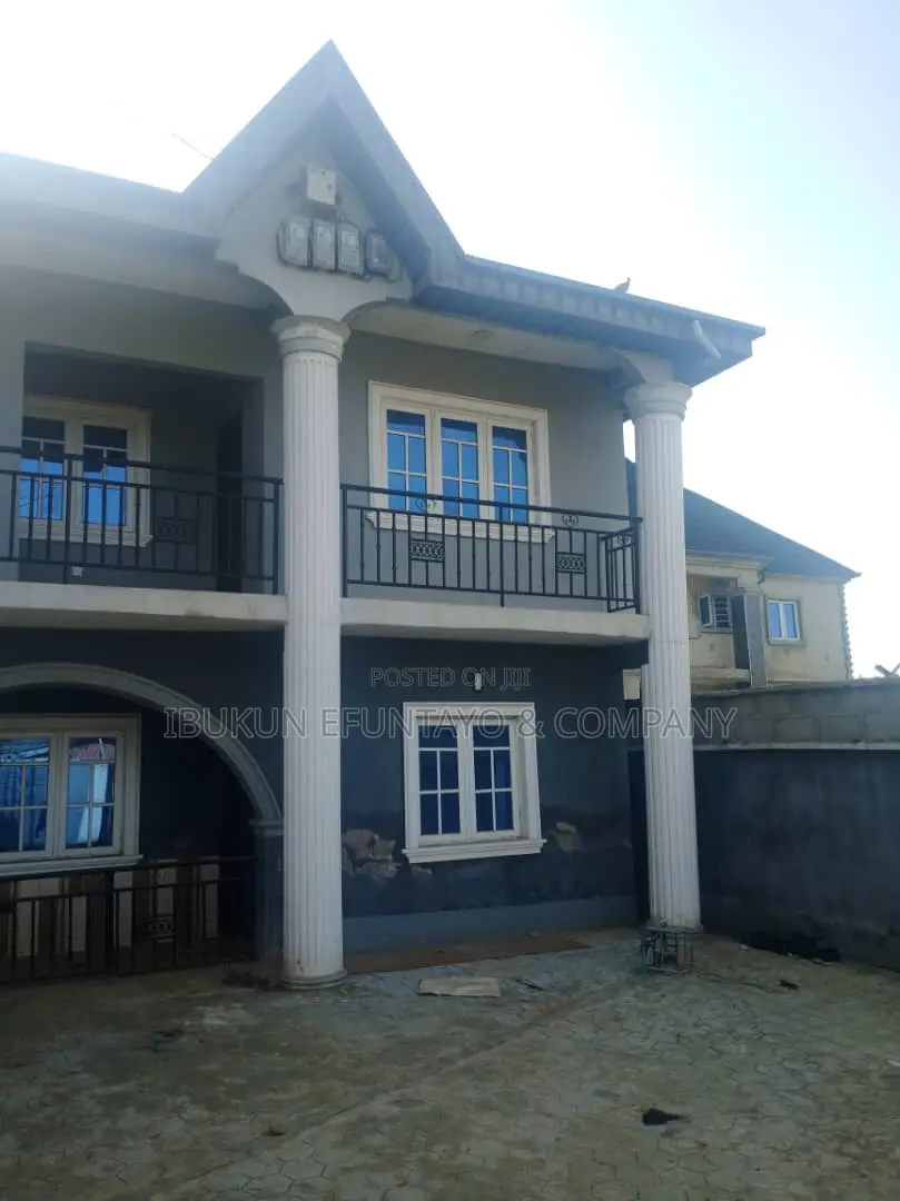 2bdrm Apartment in Ashafa Agemo Isuti, Igando / Ikotun/Igando for sale in Igando / Ikotun/Igando