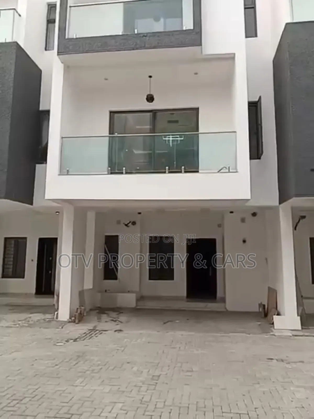 Furnished 4bdrm Townhouse/Terrace in Lekki for sale in Lekki