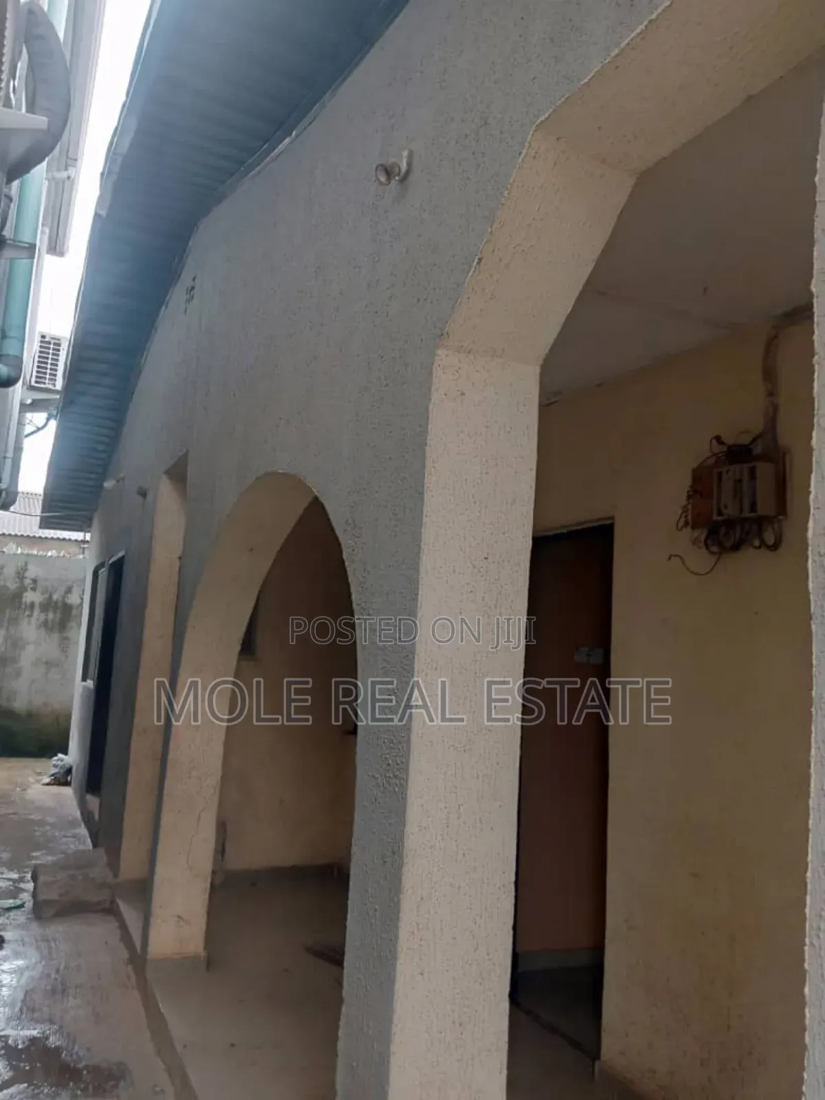 Furnished 4bdrm Duplex in Custom Bustop, Ikotun/Igando for sale in Ikotun/Igando