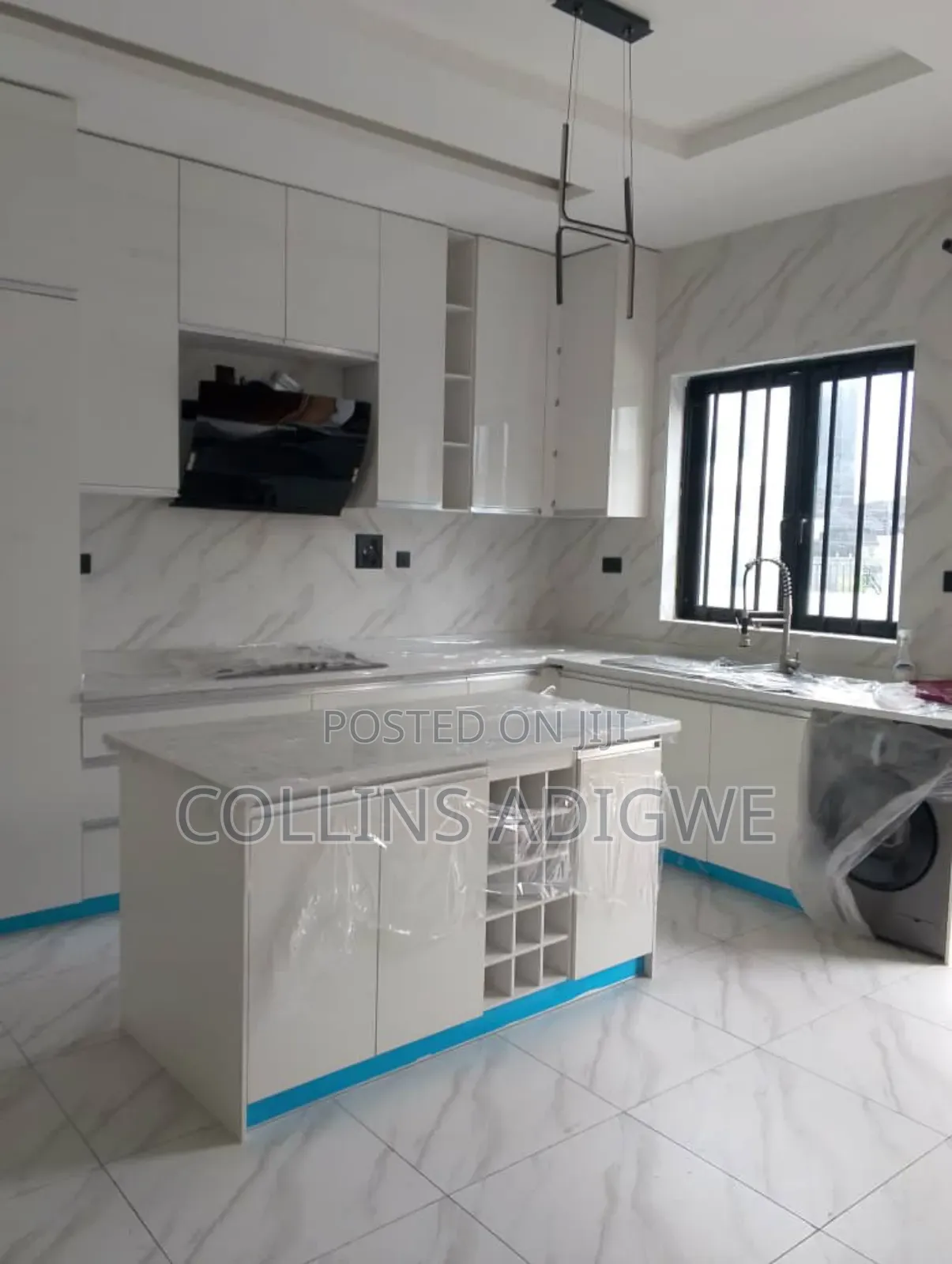 5bdrm Duplex in Chevron for rent in Chevron