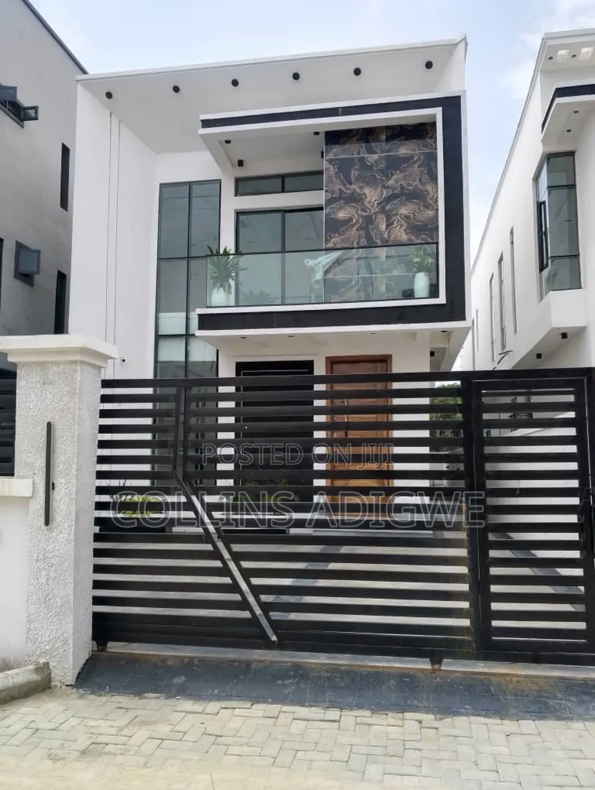 5bdrm Duplex in Chevron Alternative for sale in Chevron
