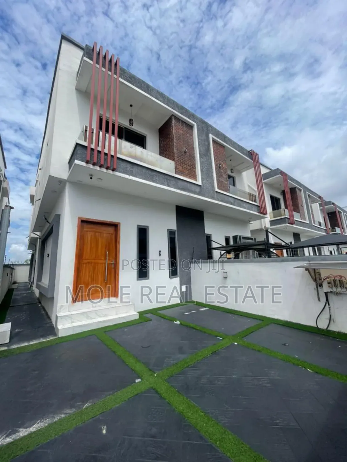 Furnished 4bdrm Duplex in Spar Rd, Lekki for sale in Lekki