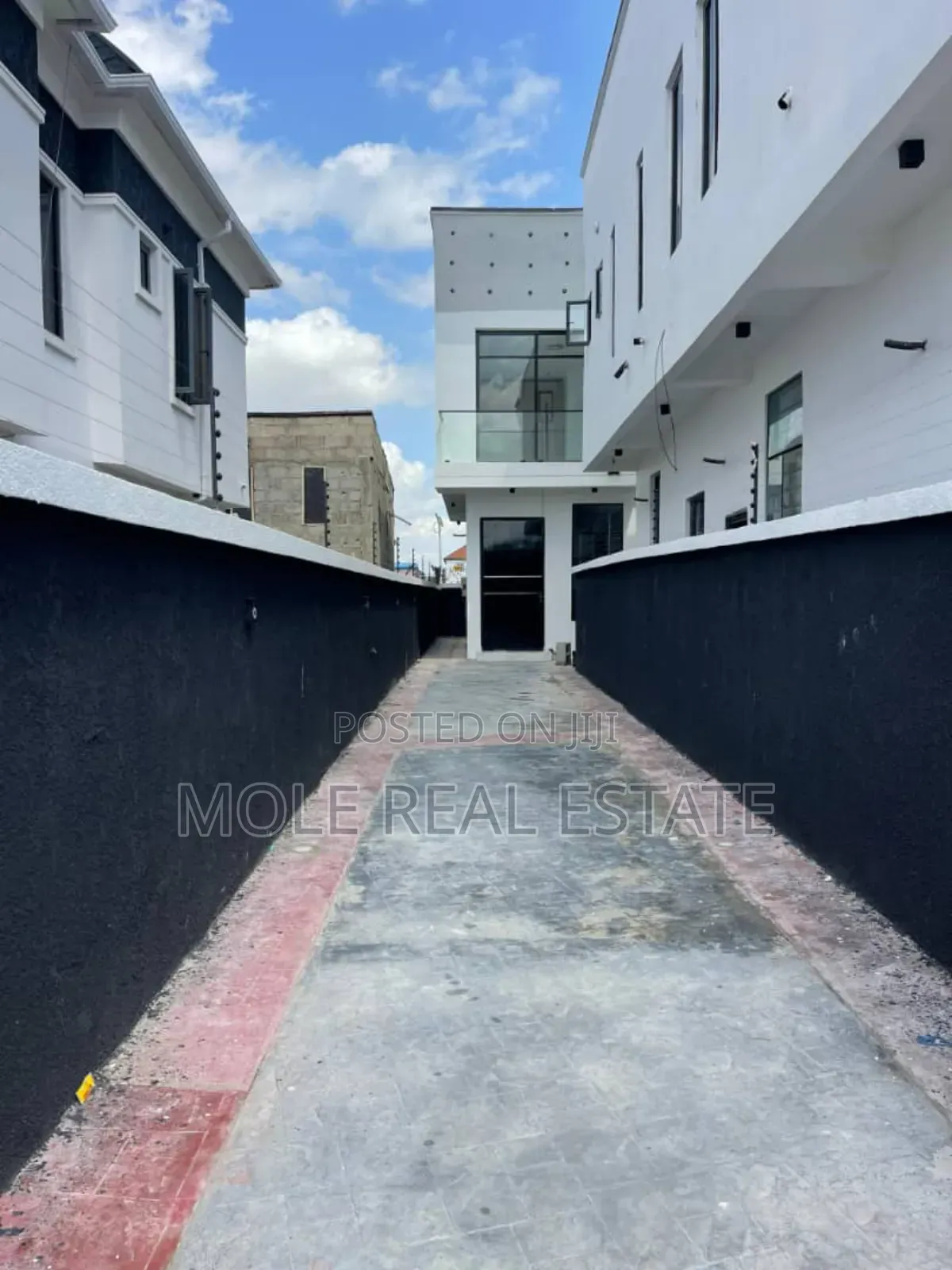 Furnished 4bdrm Duplex in Spar Rd, Lekki for sale in Lekki