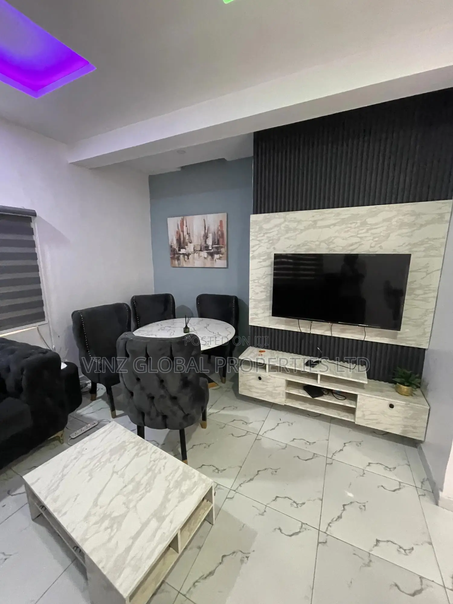 Exquisite 2 Bedroom Apartment With Inverter Back Up Power in Lekki