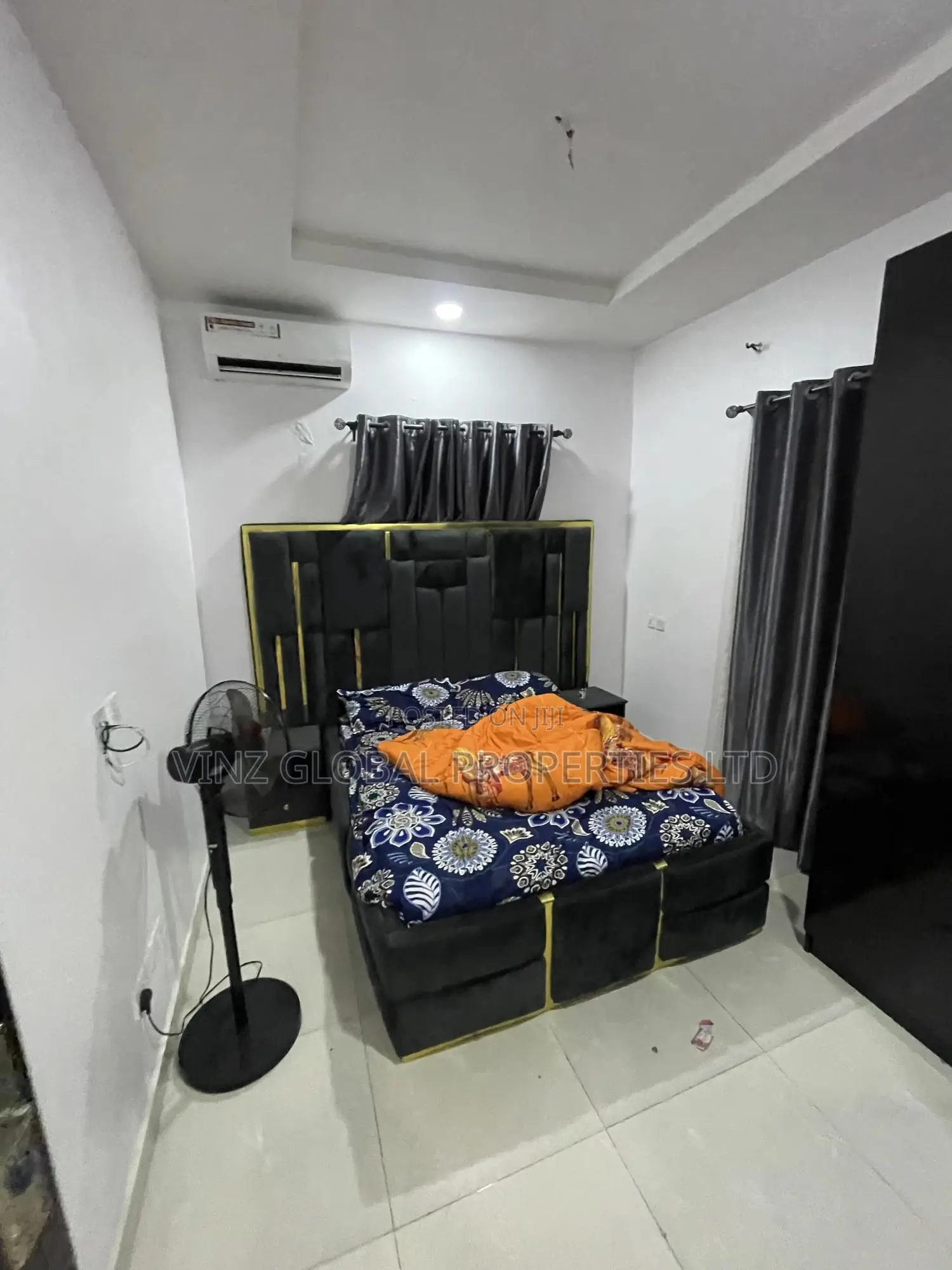 Exquisite 2 Bedroom Apartment With Inverter Back Up Power in Lekki