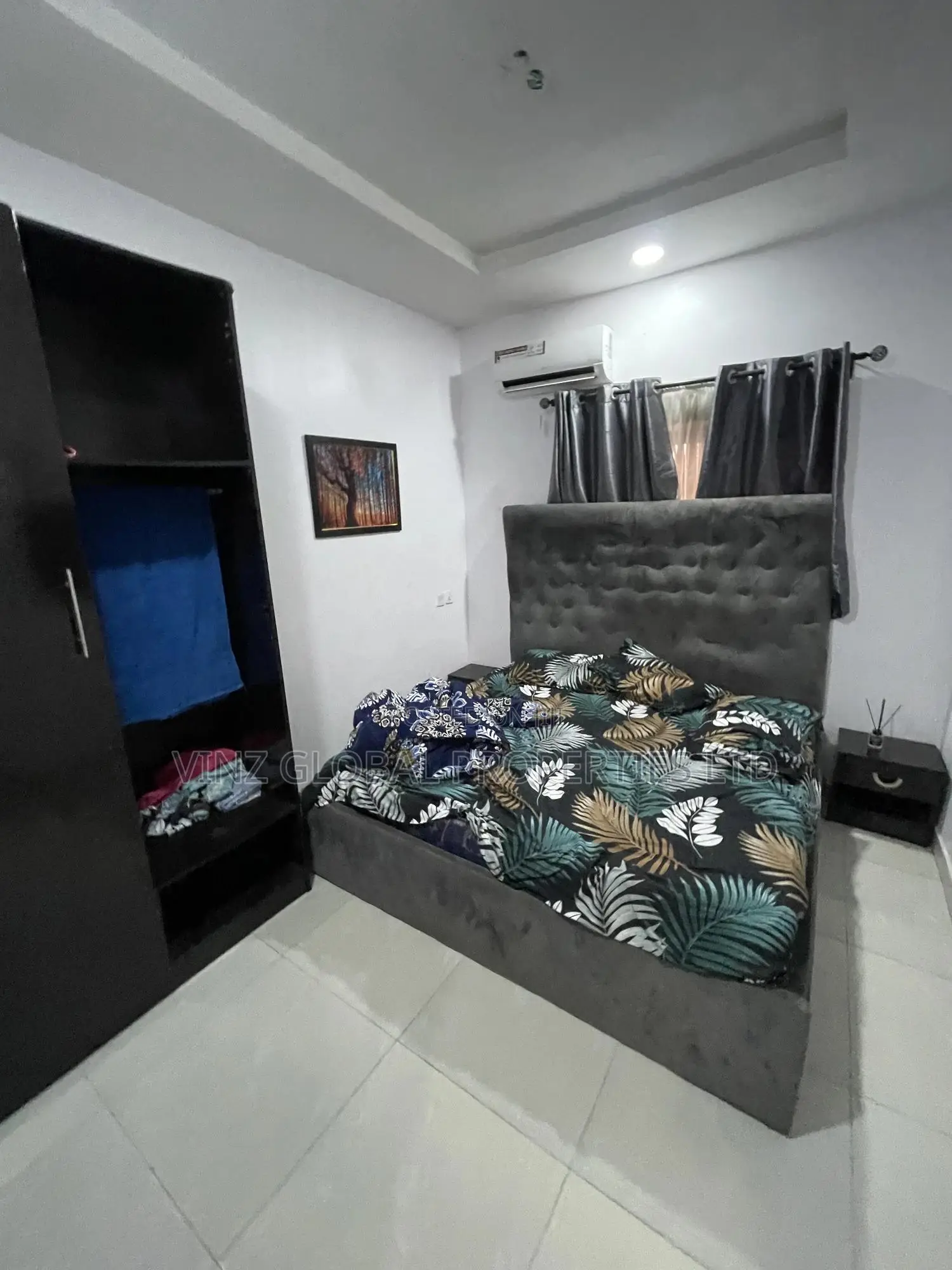 Exquisite 2 Bedroom Apartment With Inverter Back Up Power in Lekki