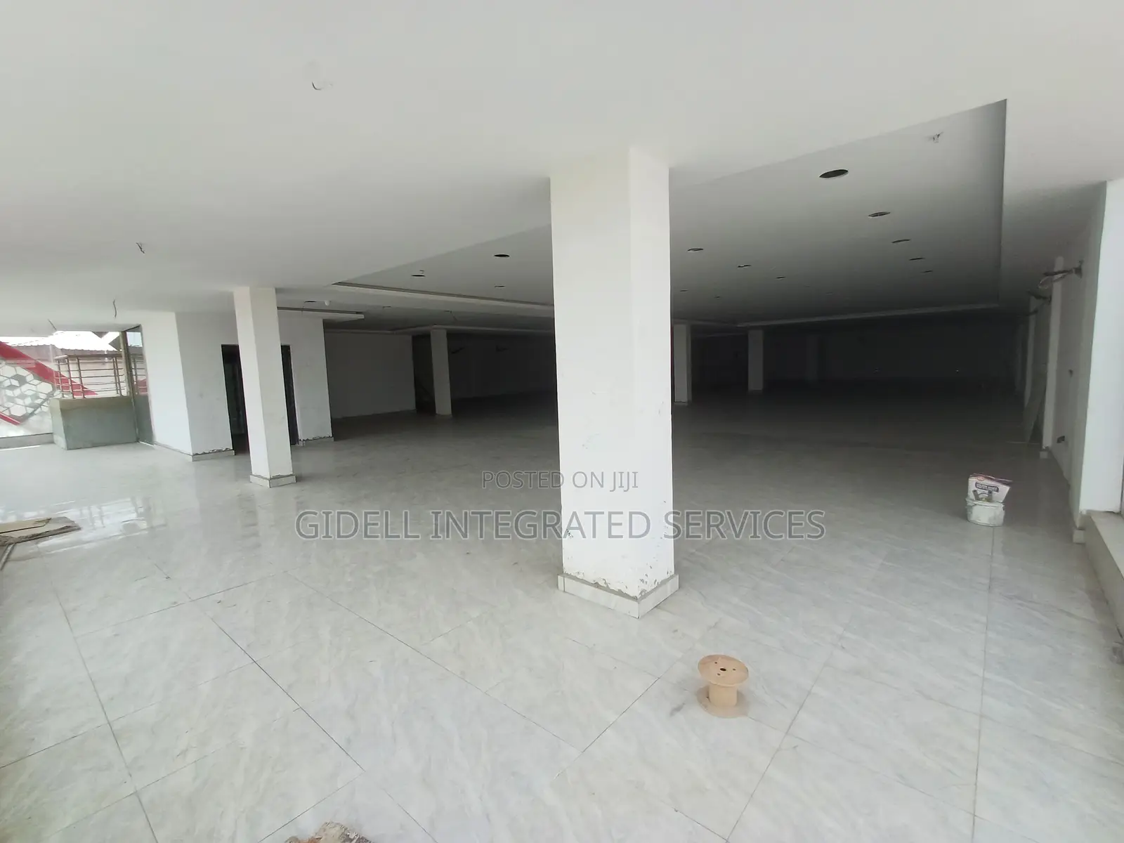 Serviced 400sqm Office/ Shop Space on the Third Floor in Wuse 2