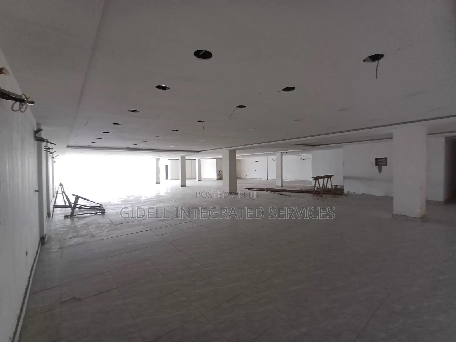Serviced 400sqm Office/ Shop Space on the Third Floor in Wuse 2