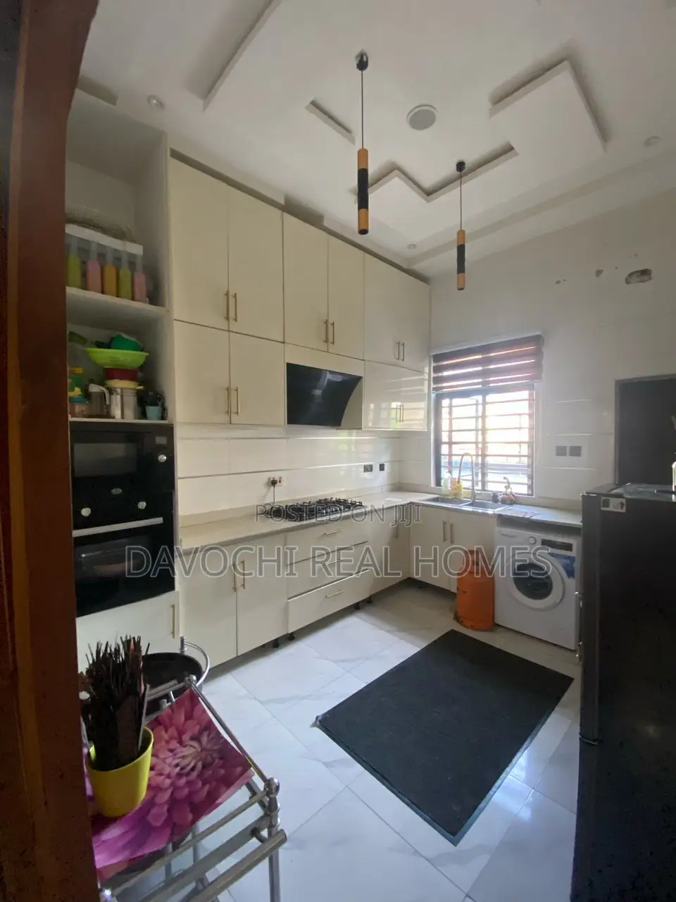 Mini Flat in Ikota for rent in Ikota