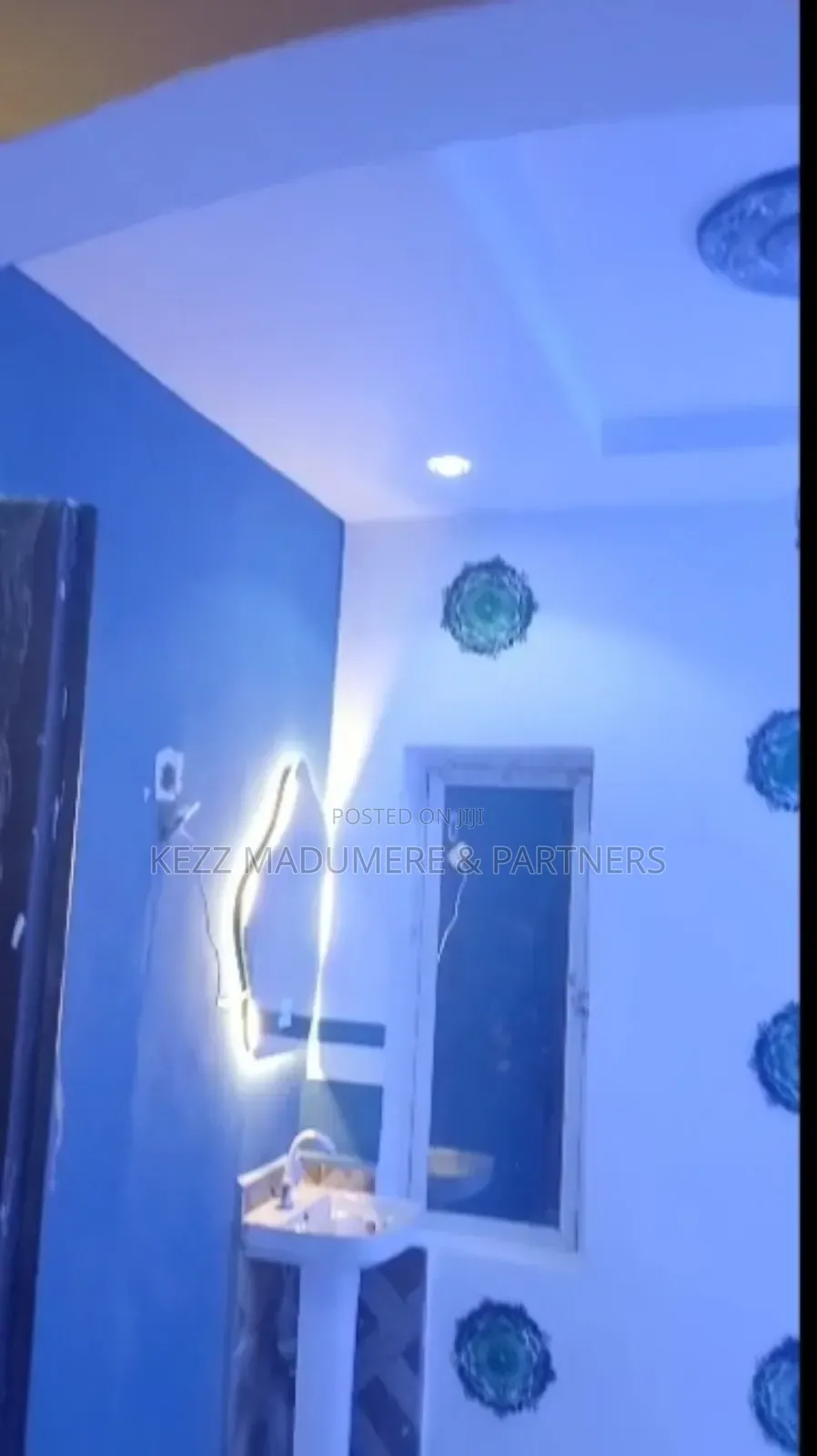 Furnished 2bdrm Block of Flats in Near Reefcourt, Port-Harcourt in Port-Harcourt