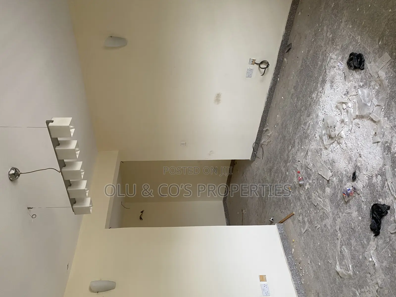 2bdrm Block of Flats in Aco Amac Estate, Lugbe District for rent in Lugbe District