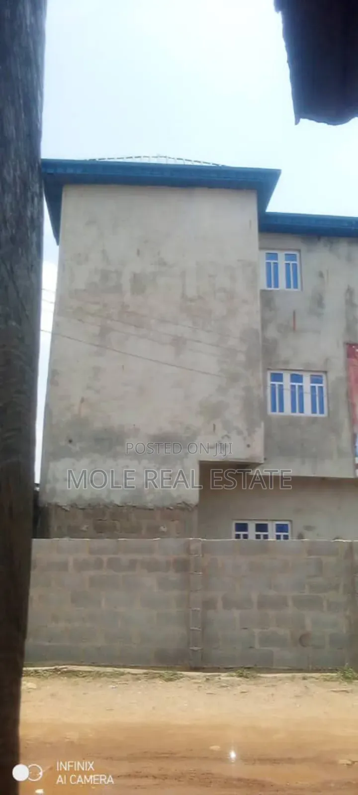 Furnished 3bdrm Block of Flats in 600, Mile 12 for sale in Mile 12