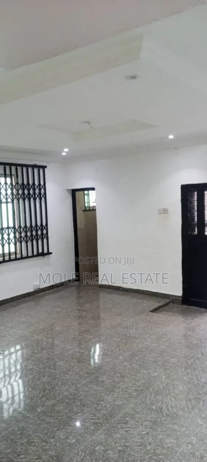 6bdrm Apartment in Egbe for sale in Egbe/Idimu