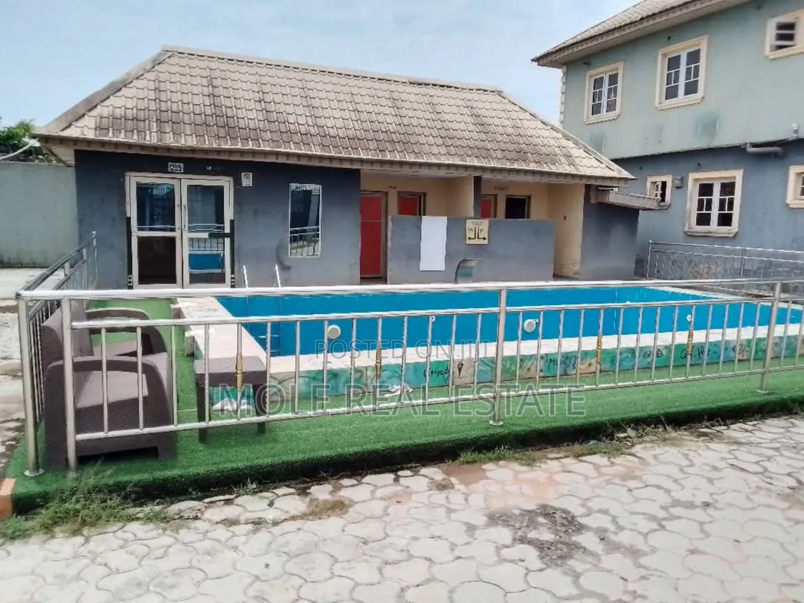 2400sqm (4 Plots ) 26 Room Funt. Hotel Pool Aton Ogun State in Ado-Odo/Ota