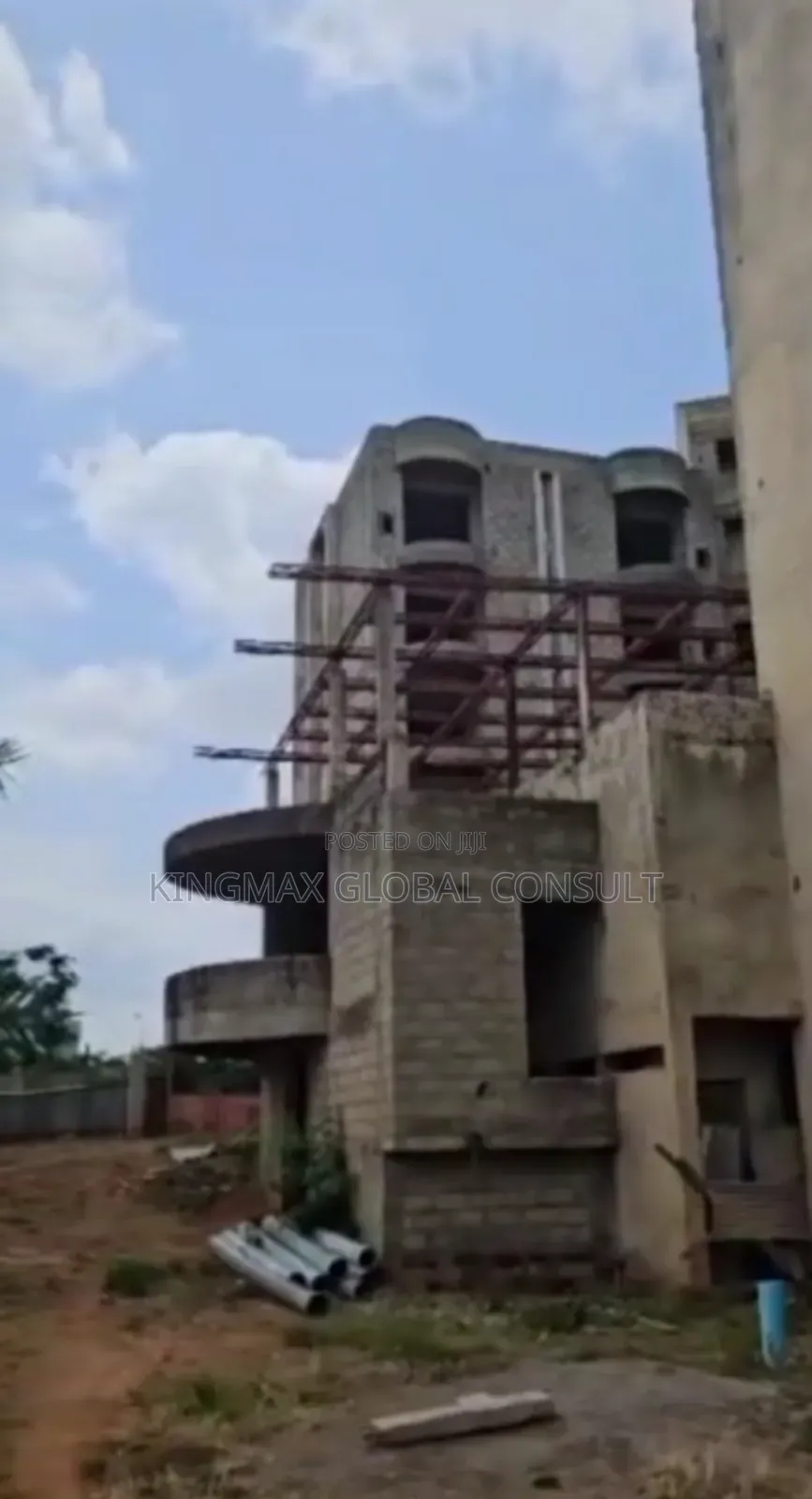 2bdrm Apartment in Highbrow Area Of for sale in Gudu