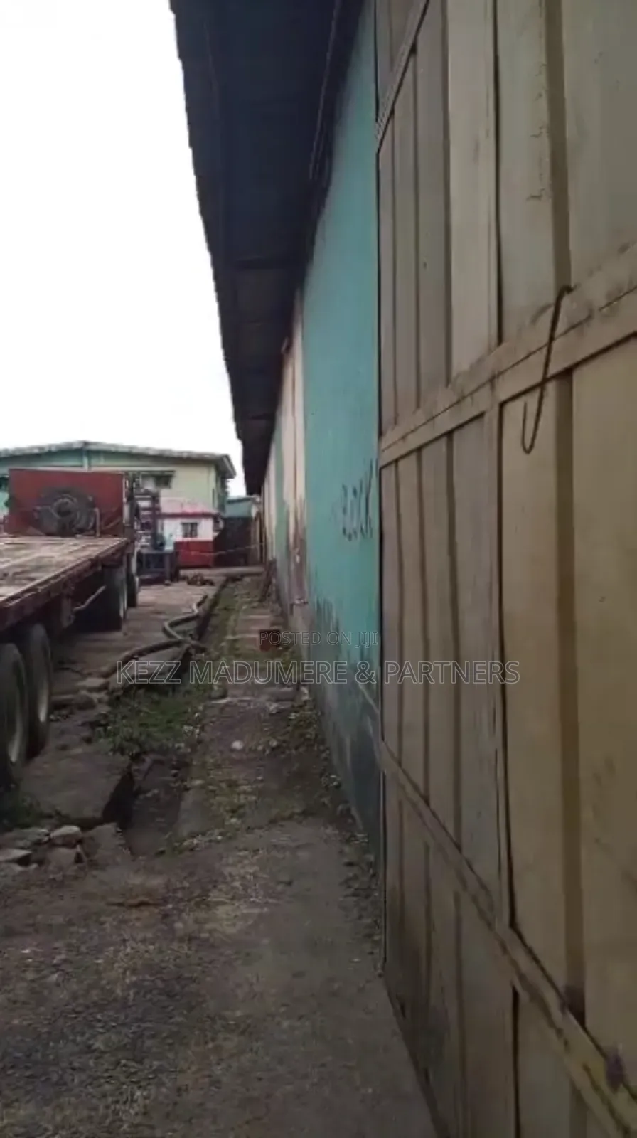 For Sale: 30 Plots With 5 Warehouses at Trans Amadi Ph in Port-Harcourt