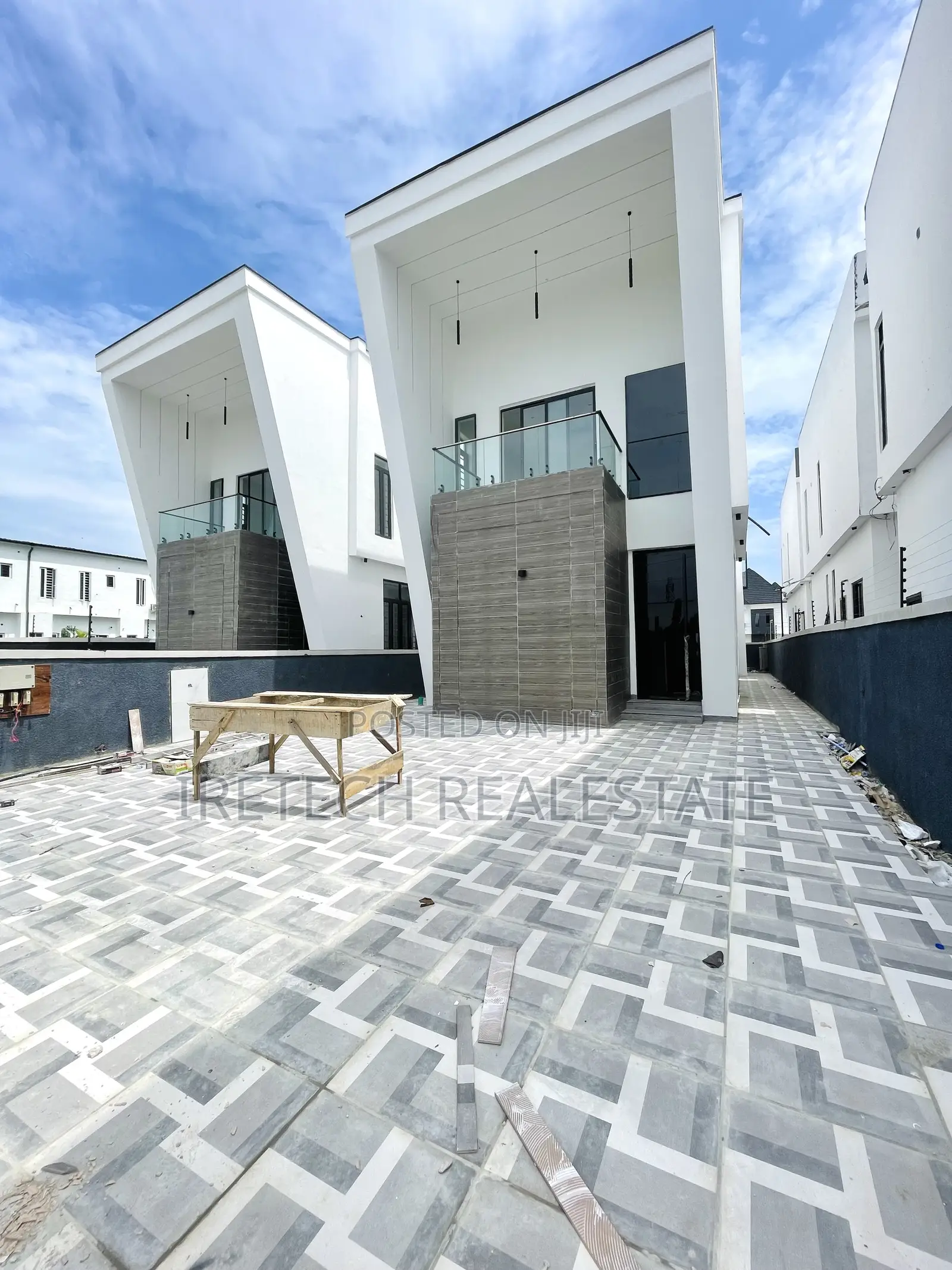 5bdrm Duplex in Orchid Lekki Lagos for sale in Lekki